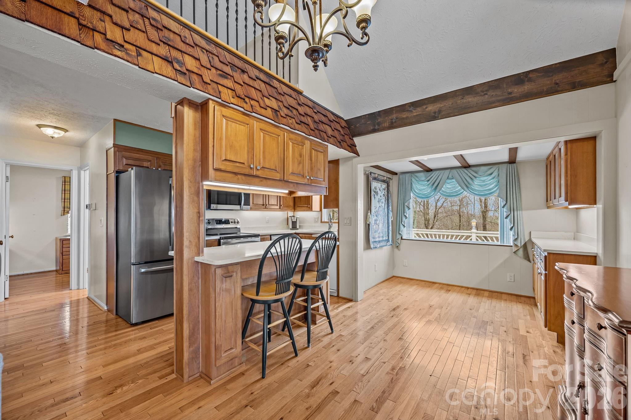 6777 Pinnacle Mountain Road — Zirconia