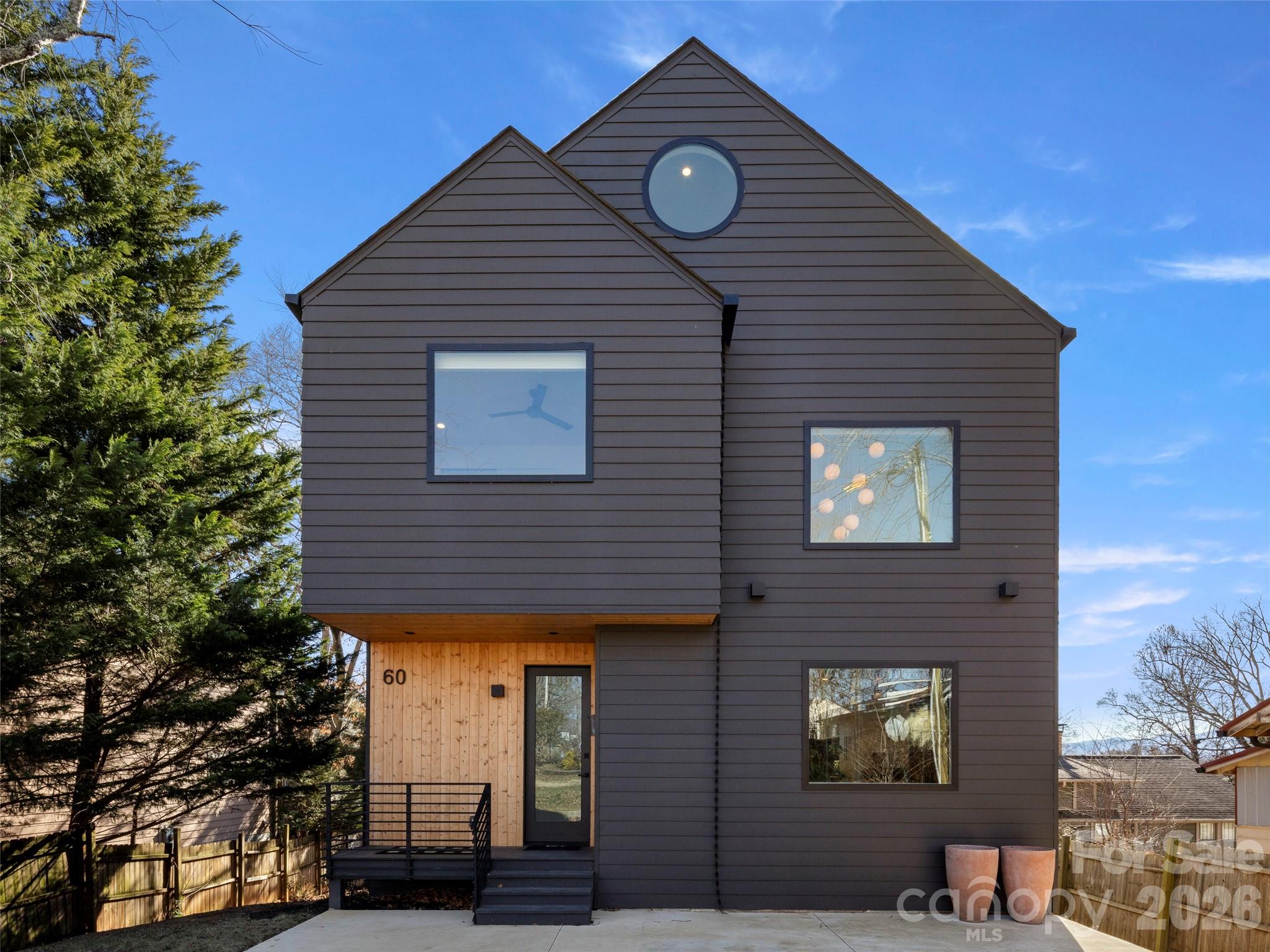 60 Harvard Place — Asheville