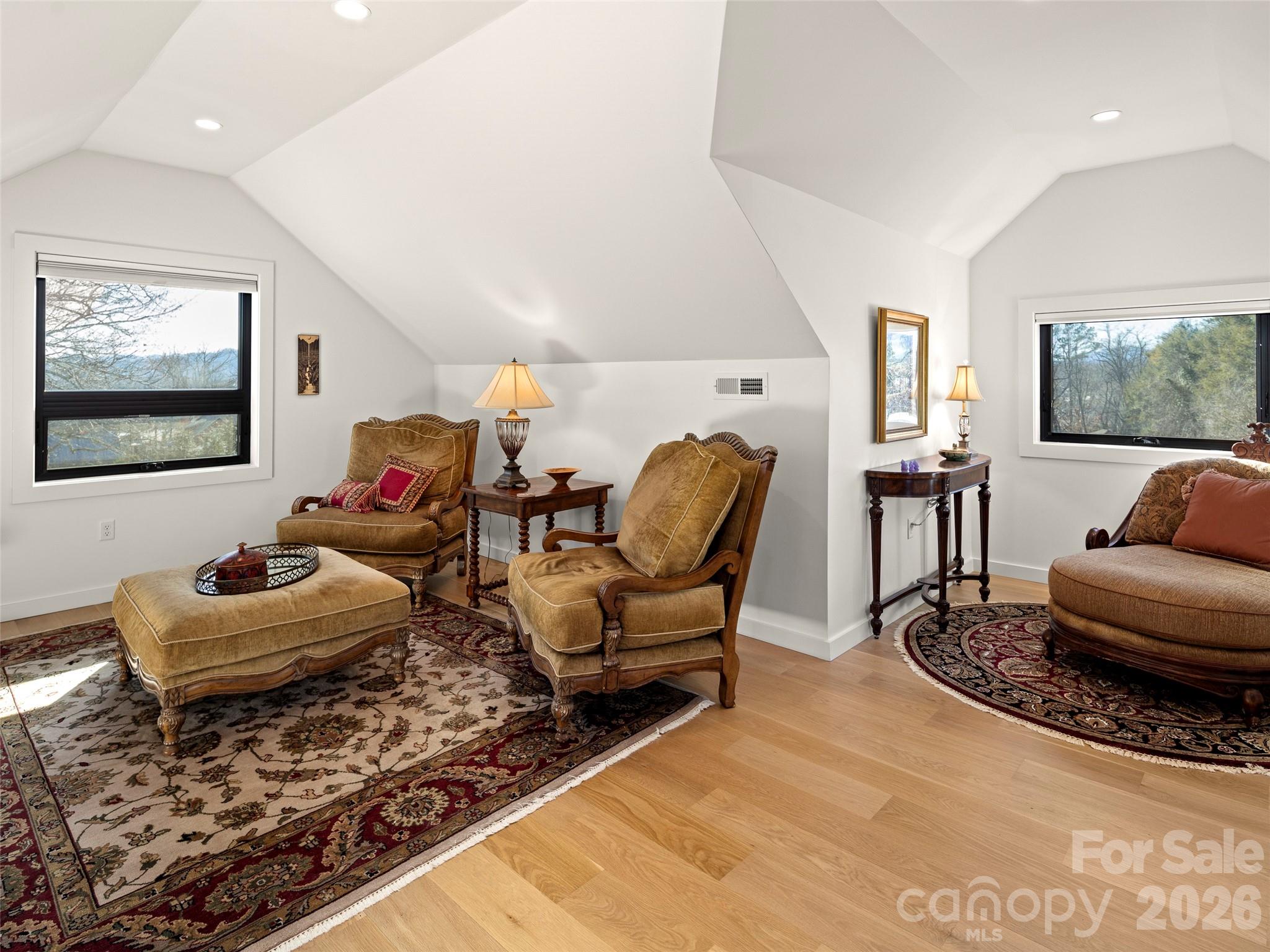 60 Harvard Place — Asheville