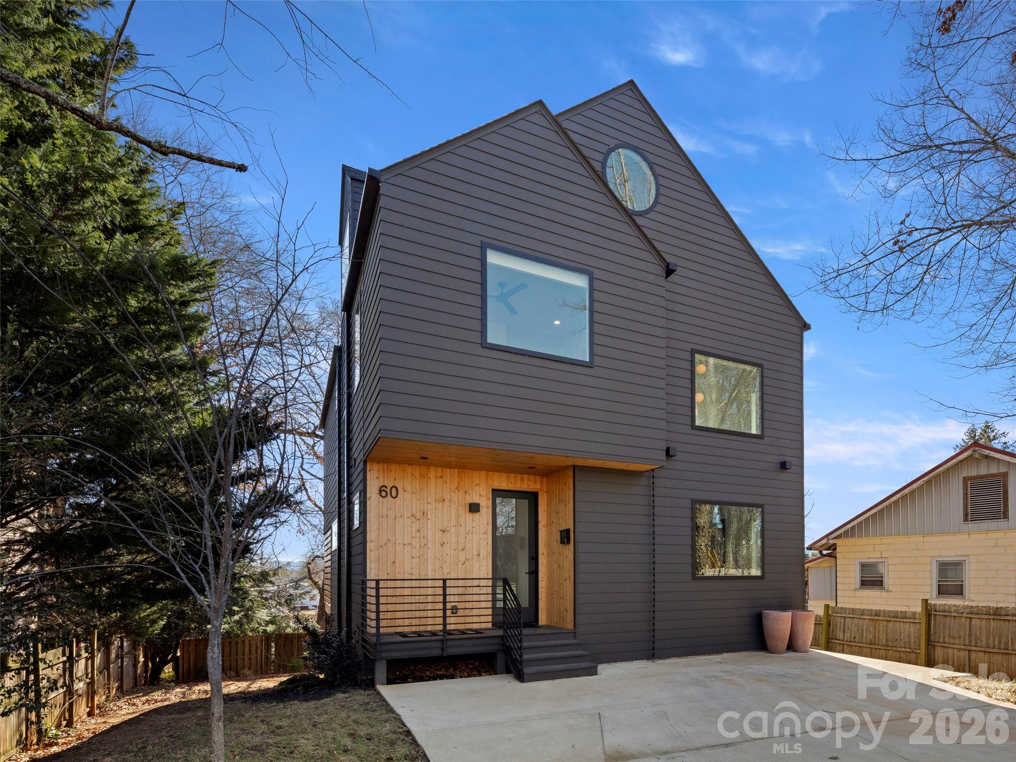 60 Harvard Place — Asheville