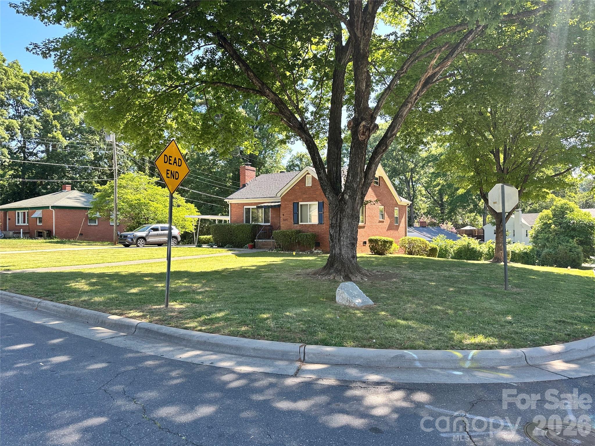 600 W Cama Street #8 — Charlotte