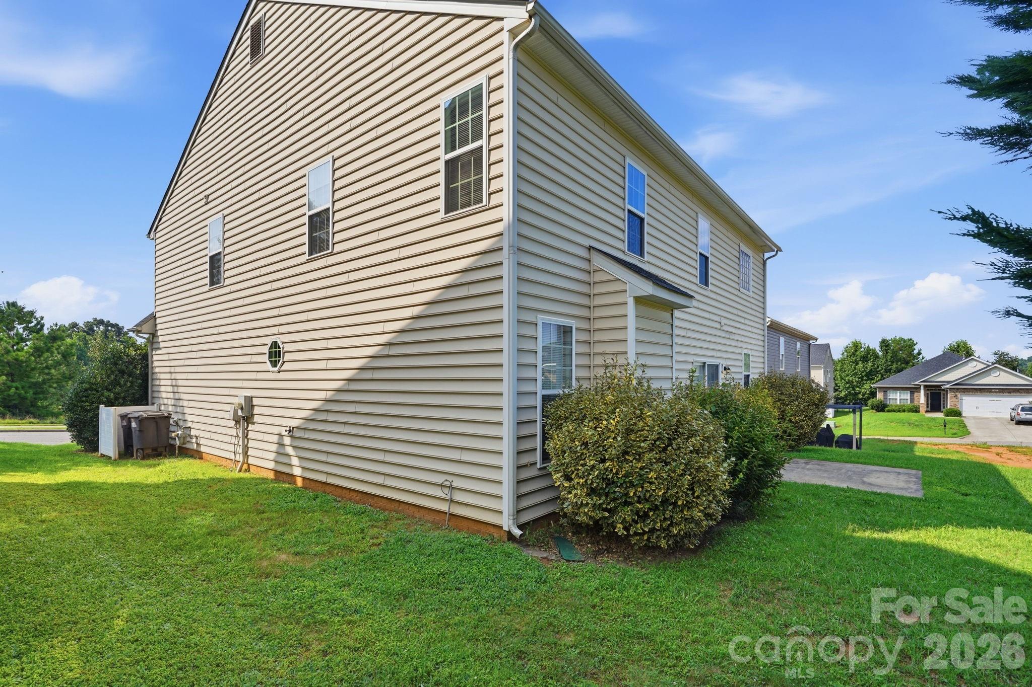 182 Wedge View Way — Statesville