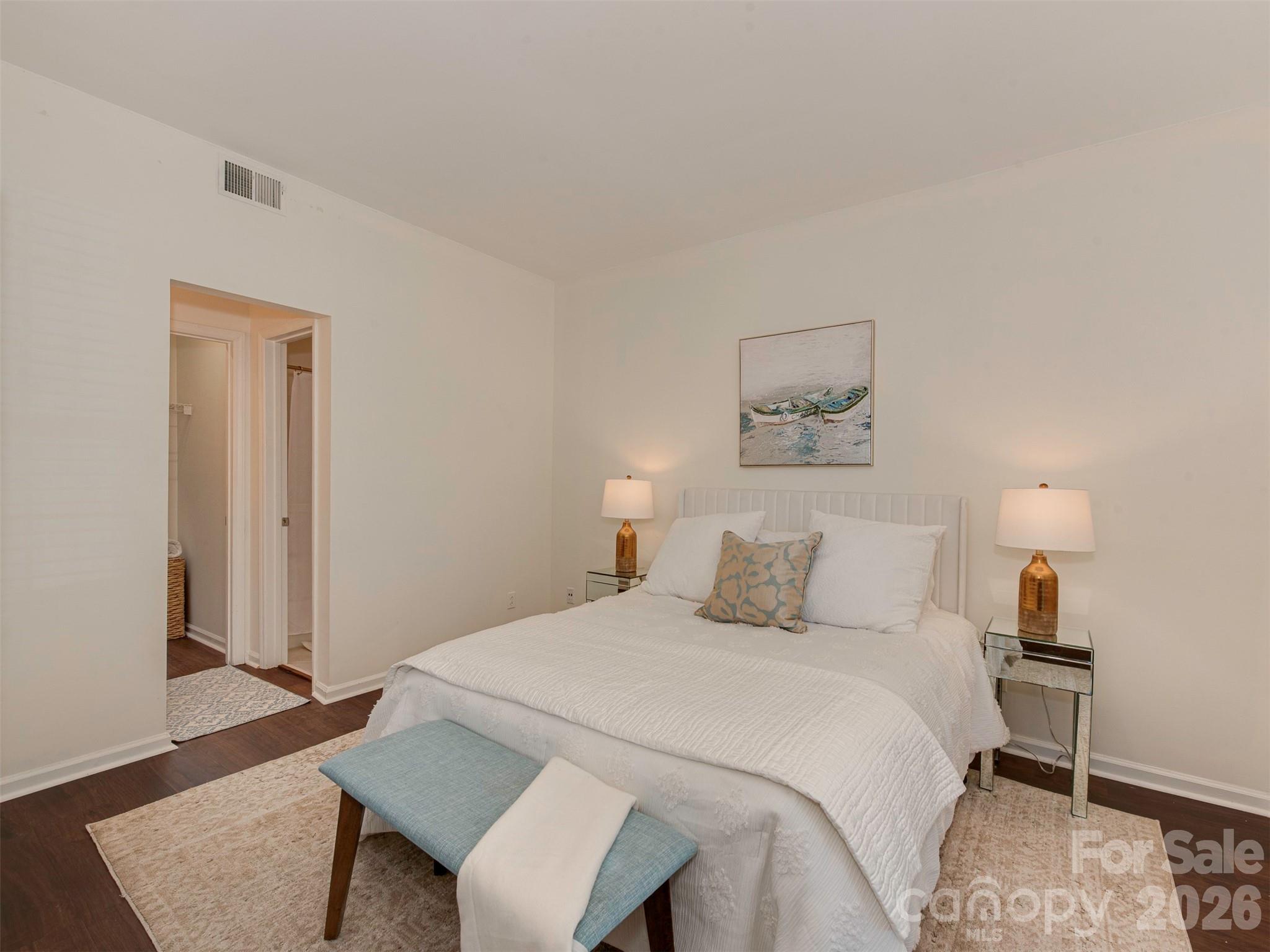 301 Queens Road #105 — Charlotte