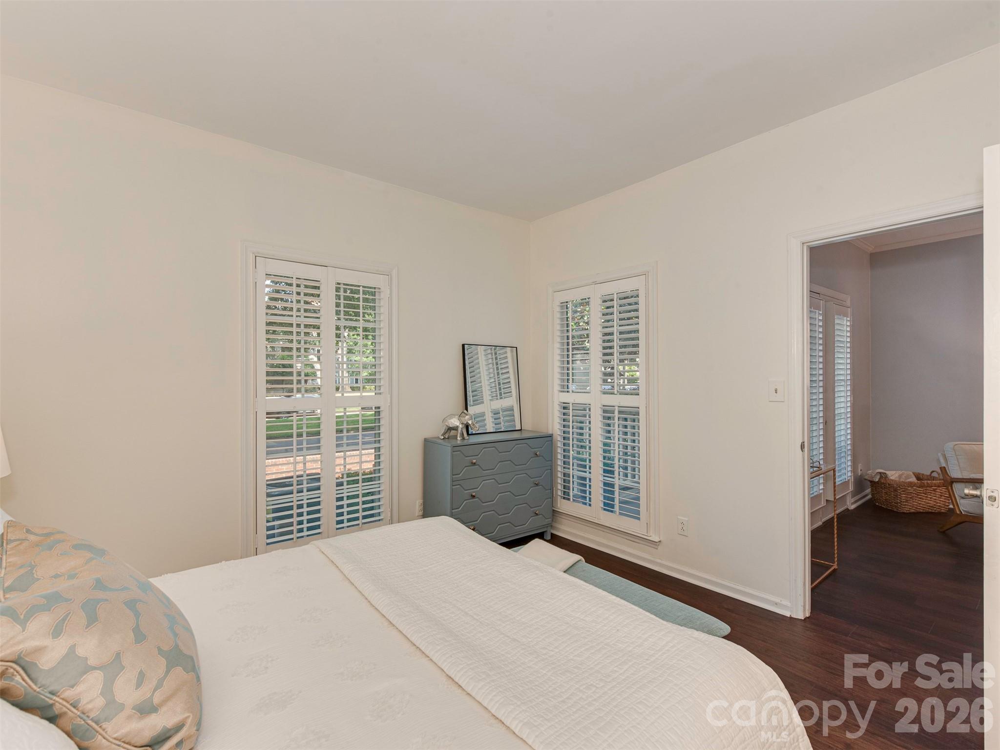 301 Queens Road #105 — Charlotte