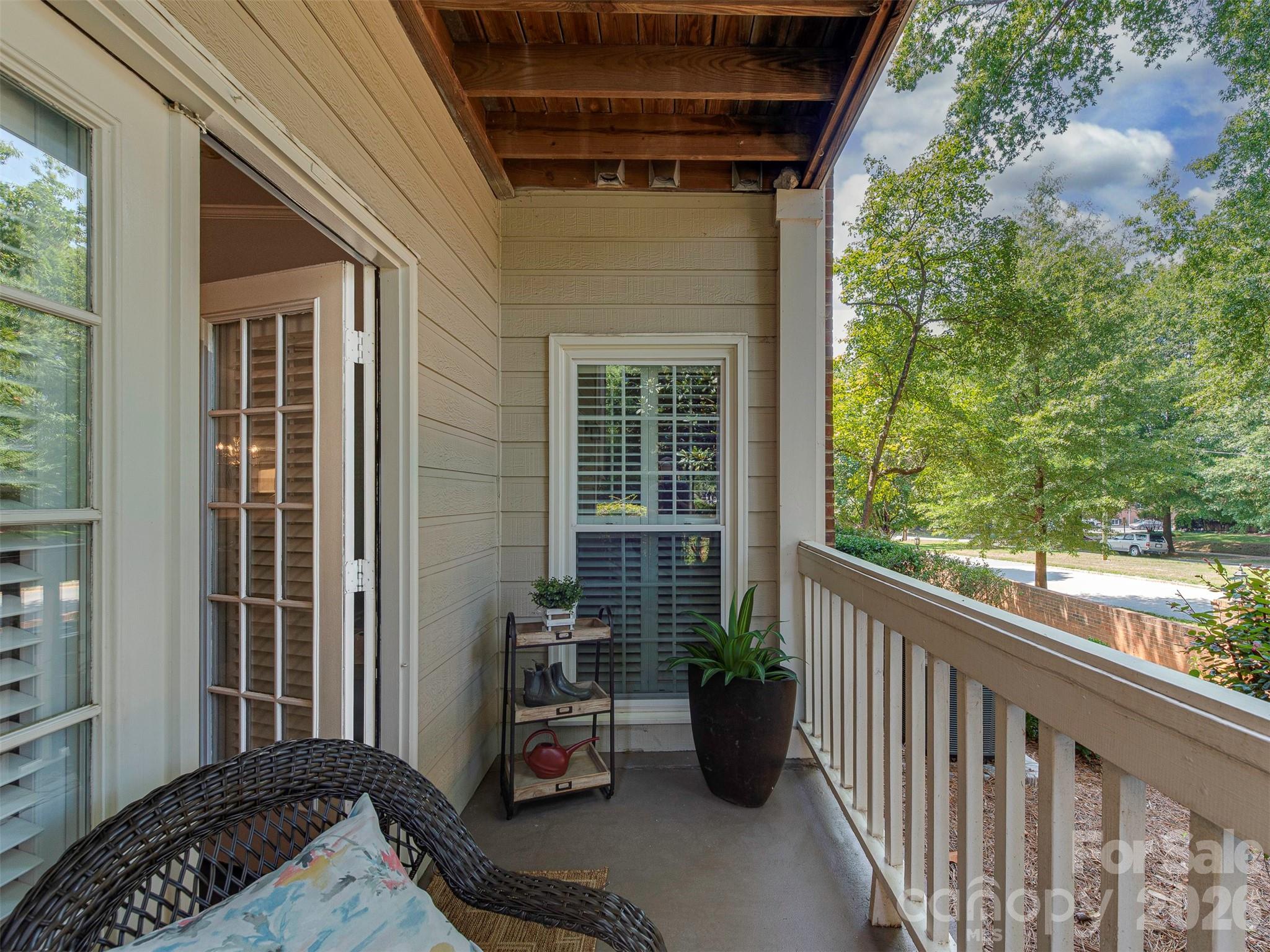 301 Queens Road #105 — Charlotte