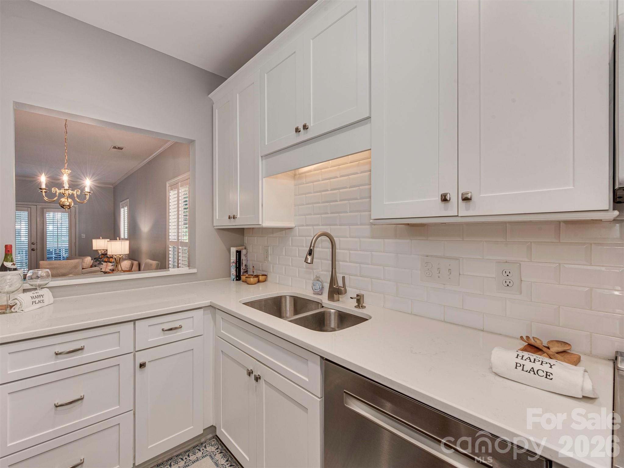 301 Queens Road #105 — Charlotte