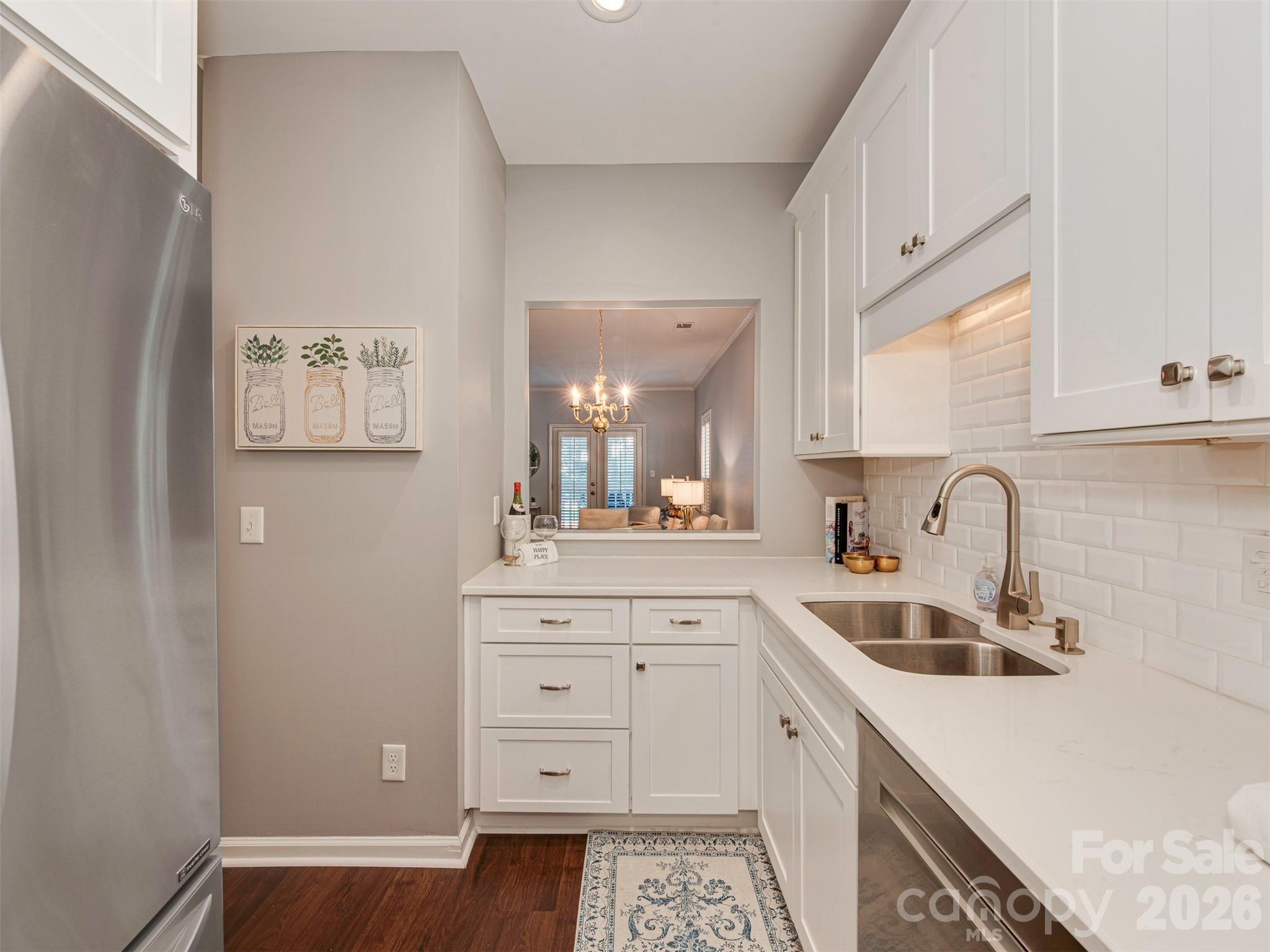301 Queens Road #105 — Charlotte