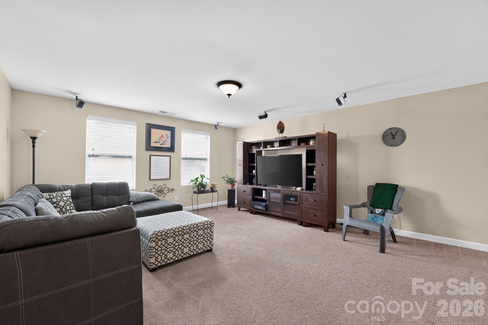 5909 Langwell Lane — Charlotte