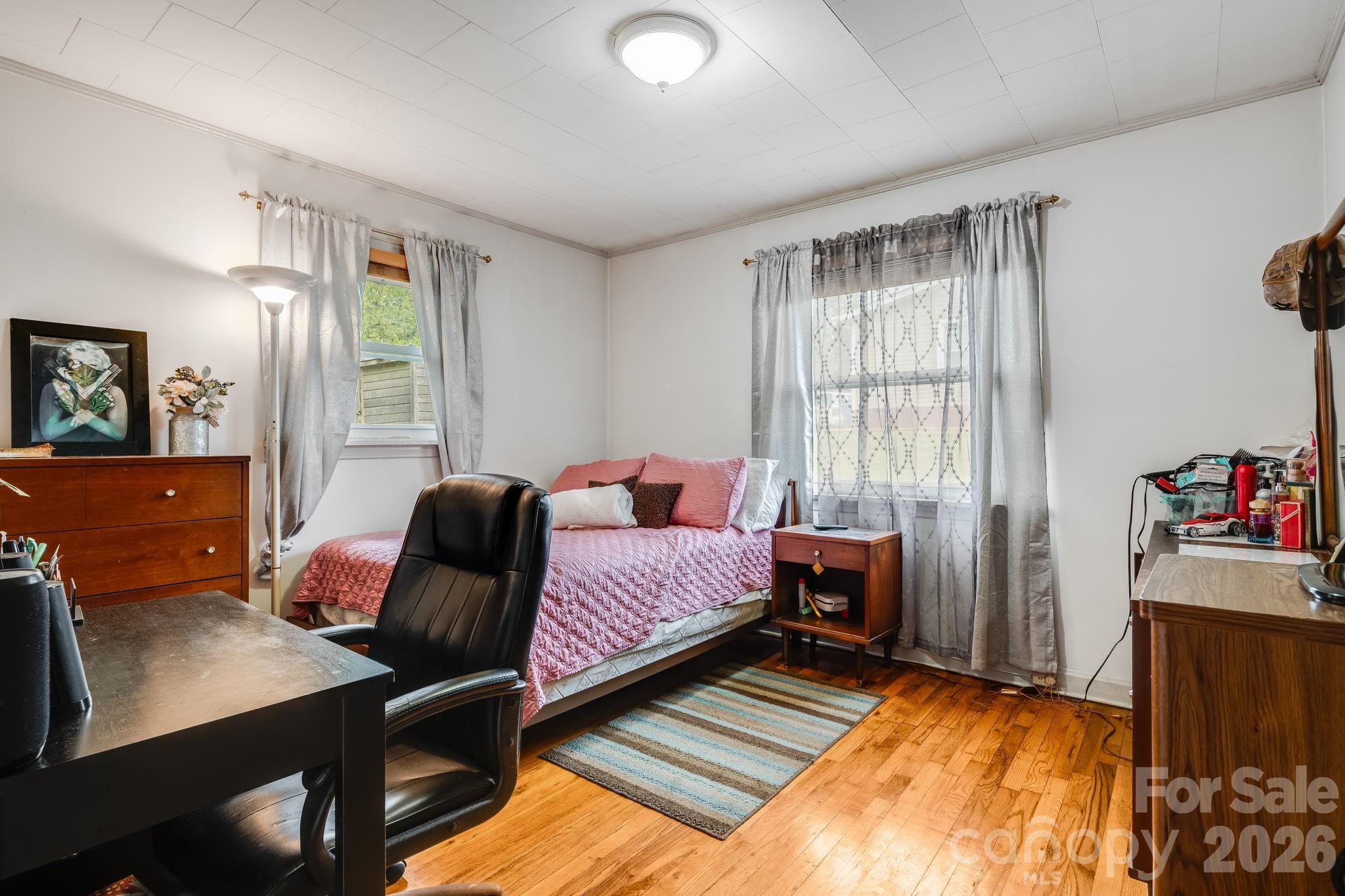 4 Brad Street — Asheville