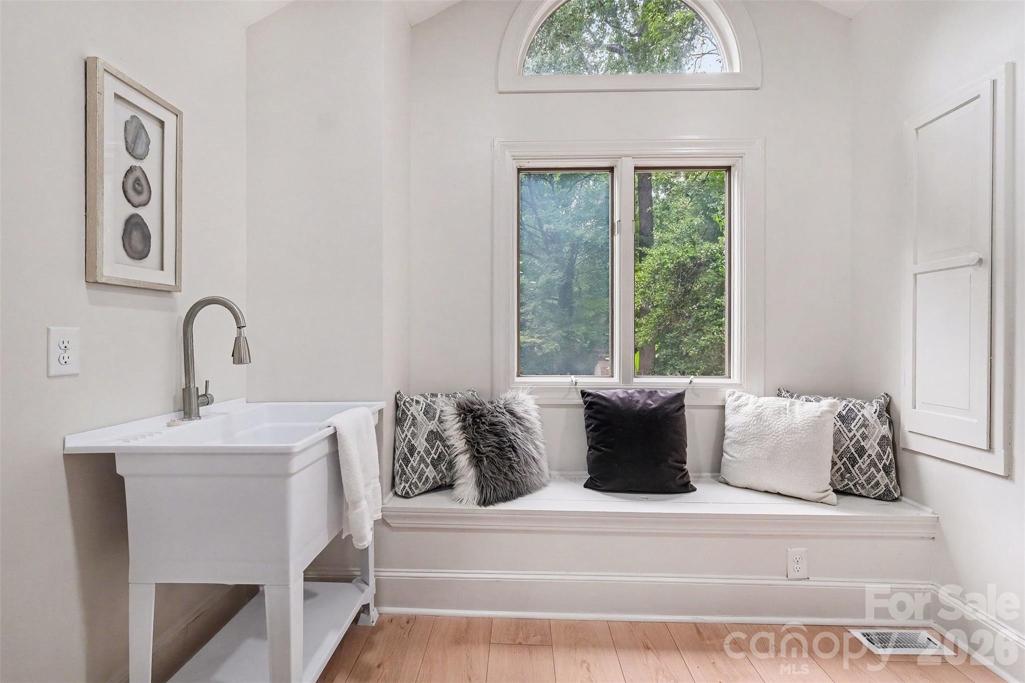 5042 Marci Lane — Belmont