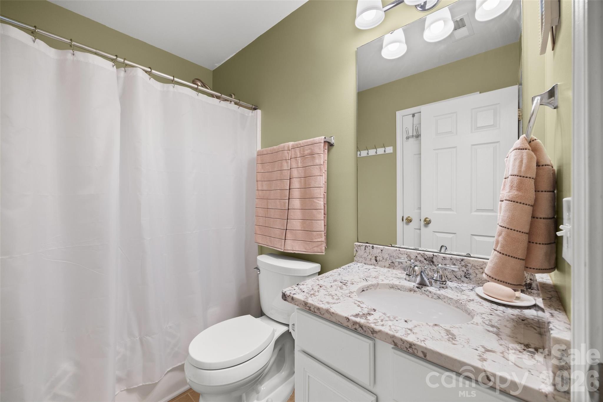 3339 Kingshire Way — Clover