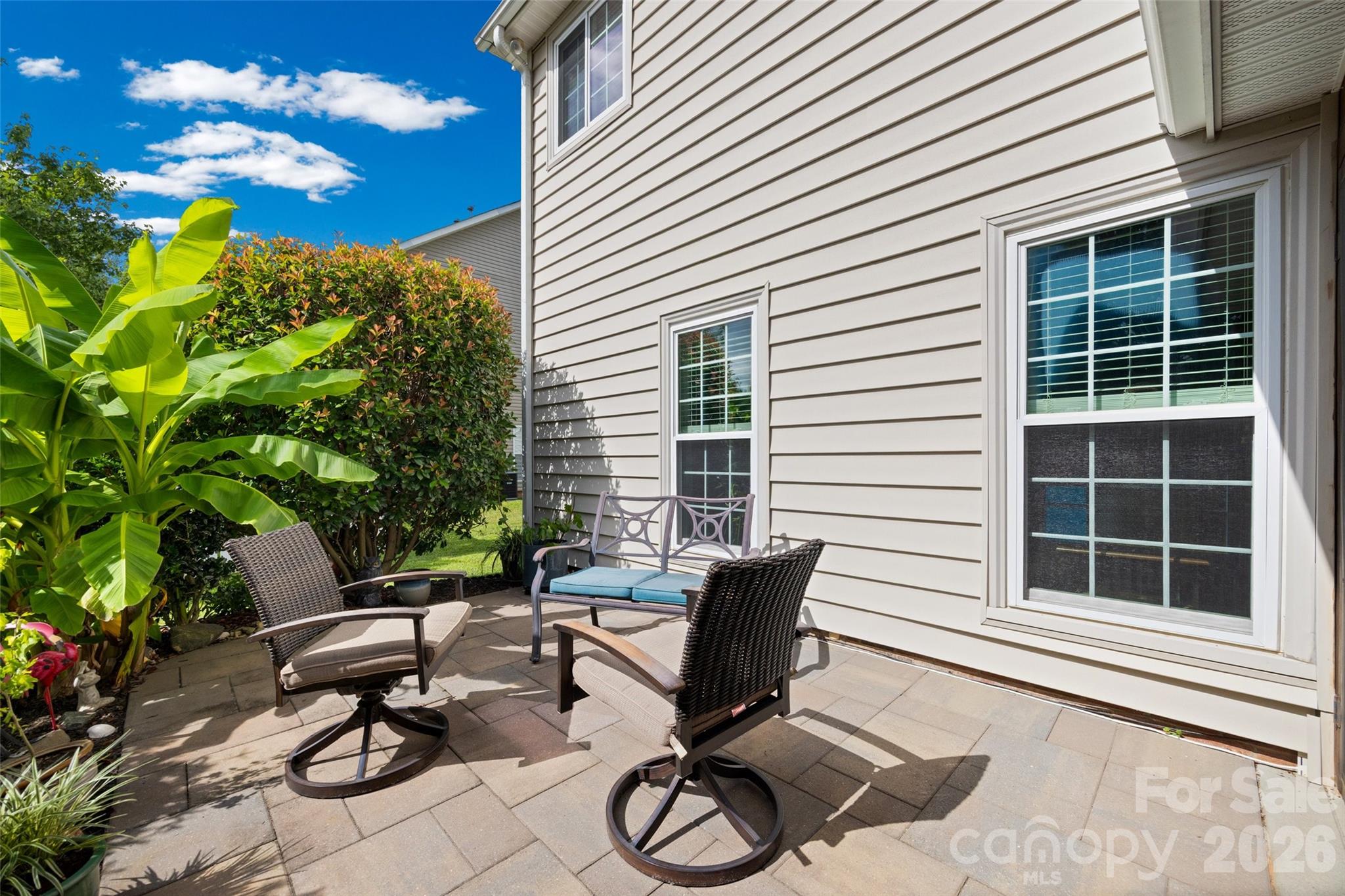3339 Kingshire Way — Clover