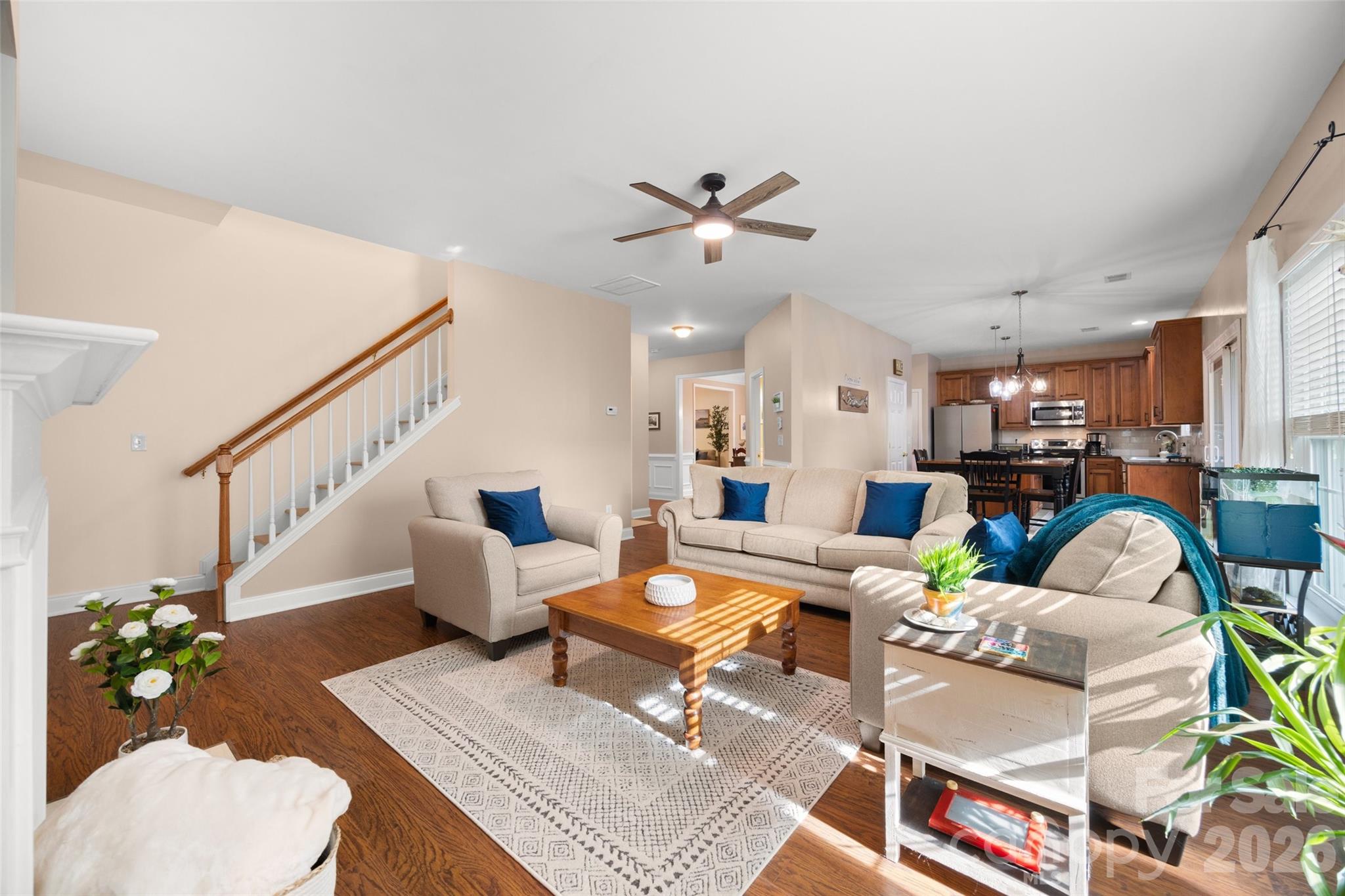 3339 Kingshire Way — Clover