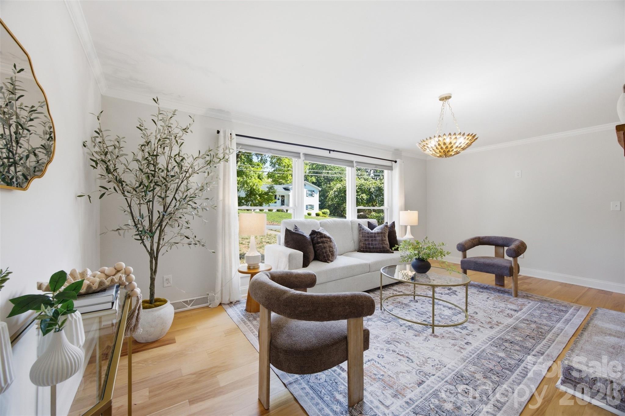 314 Dogwood Lane — Belmont