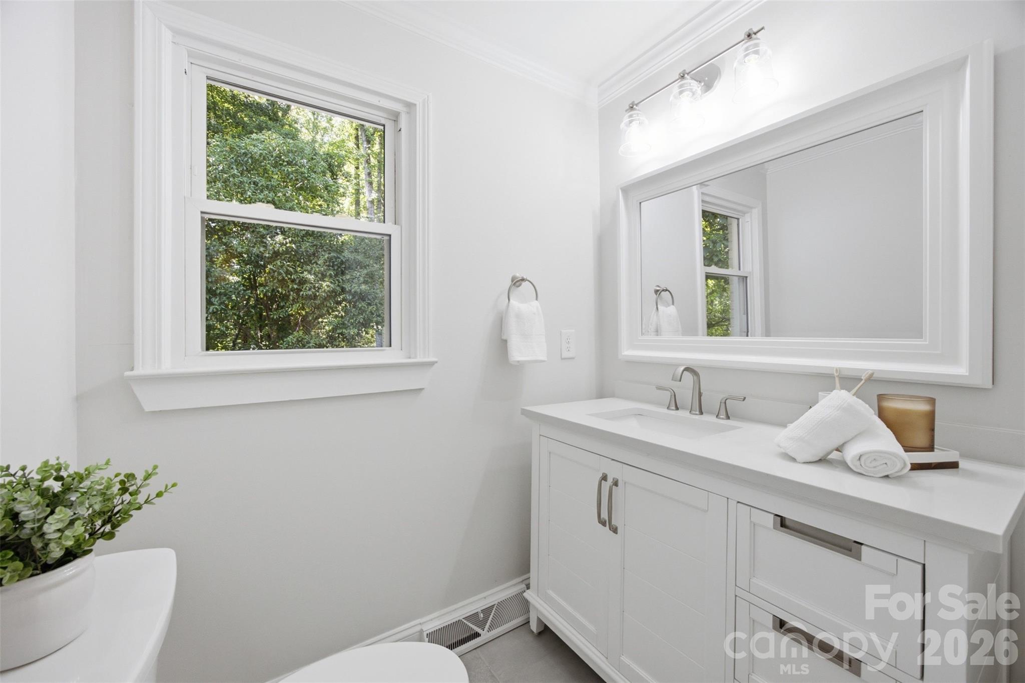 314 Dogwood Lane — Belmont
