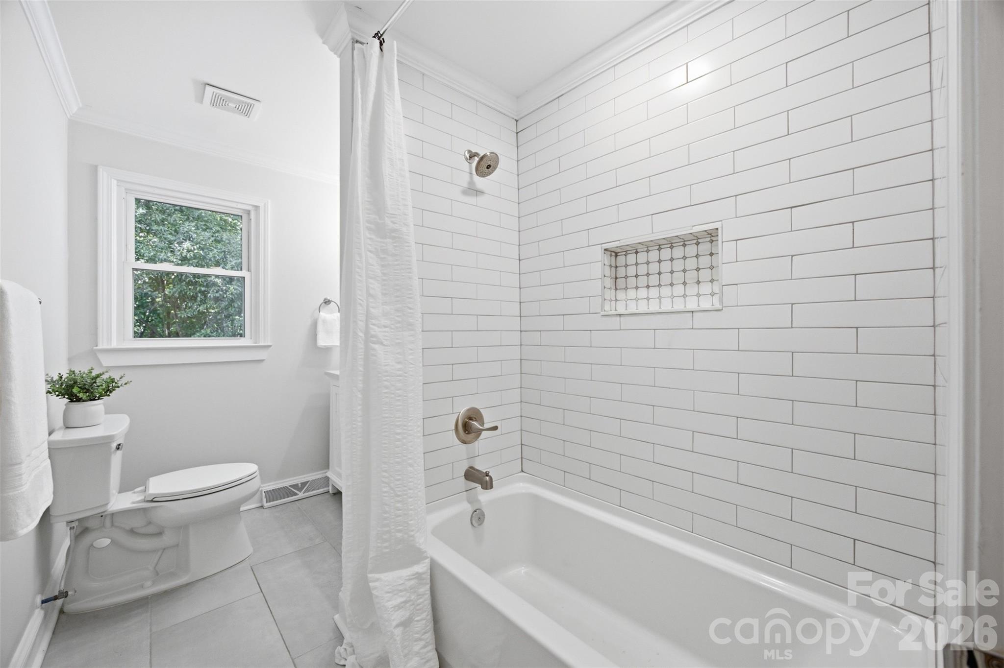 314 Dogwood Lane — Belmont