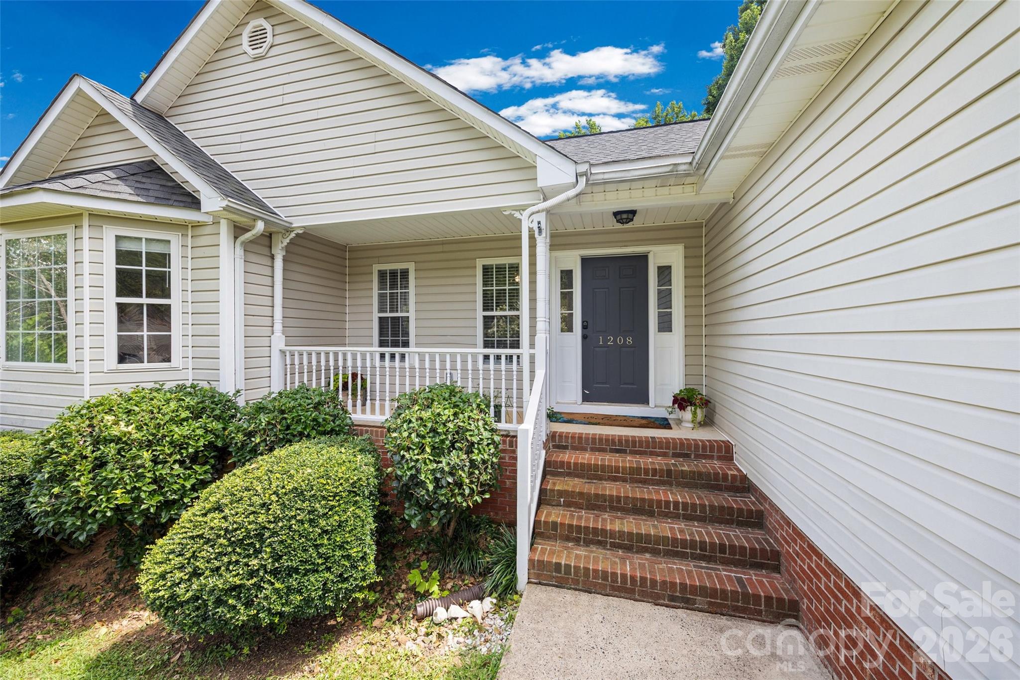 1208 Courtney Cove Court — Gastonia