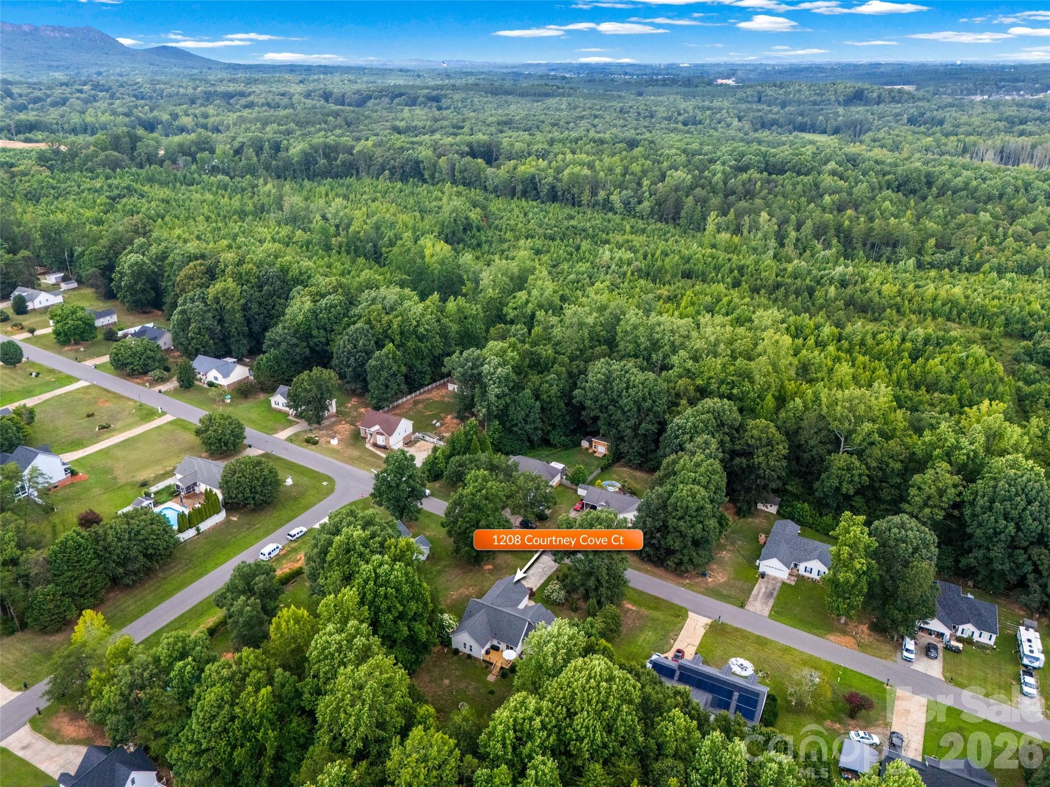 1208 Courtney Cove Court — Gastonia