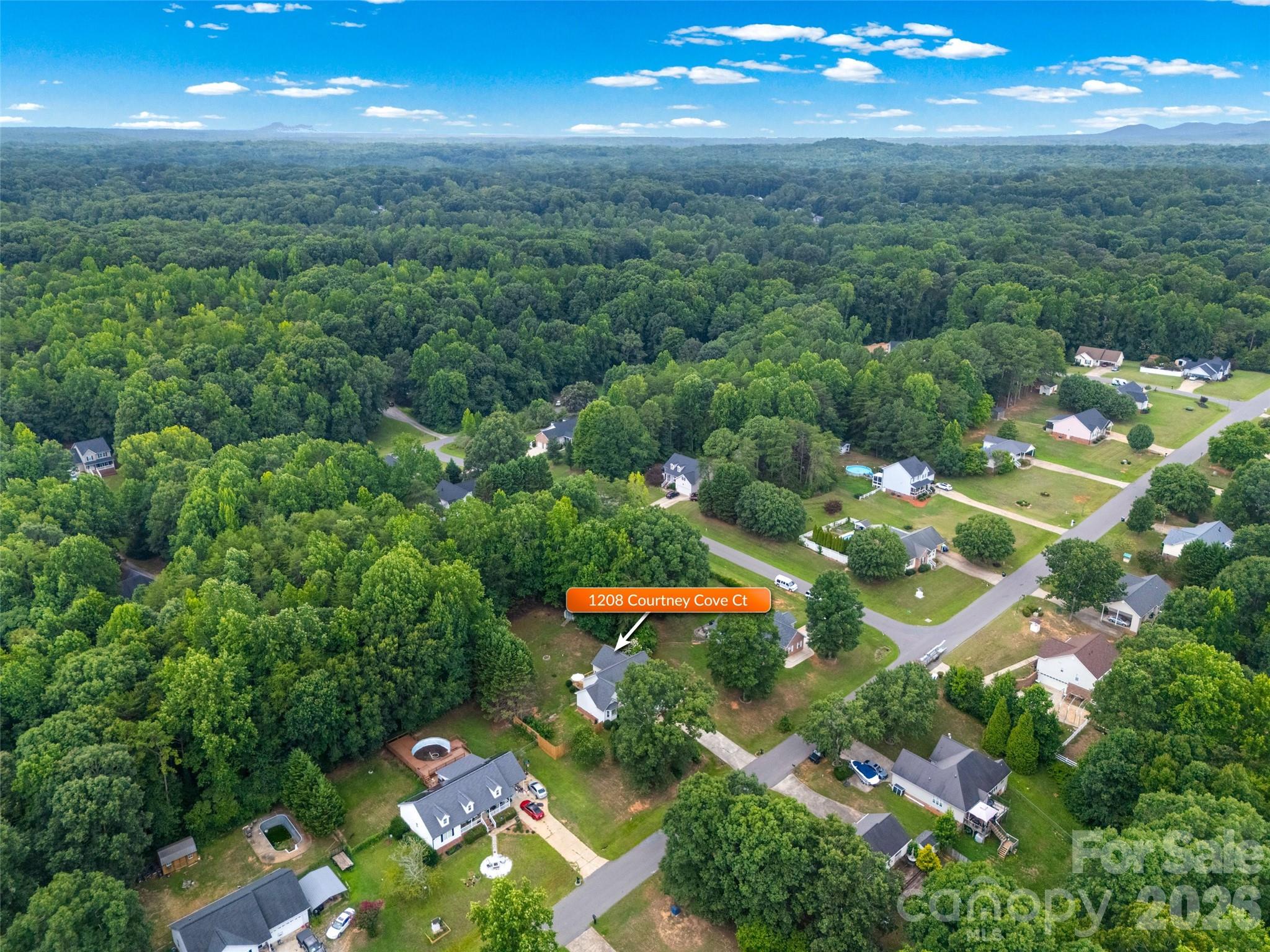 1208 Courtney Cove Court — Gastonia