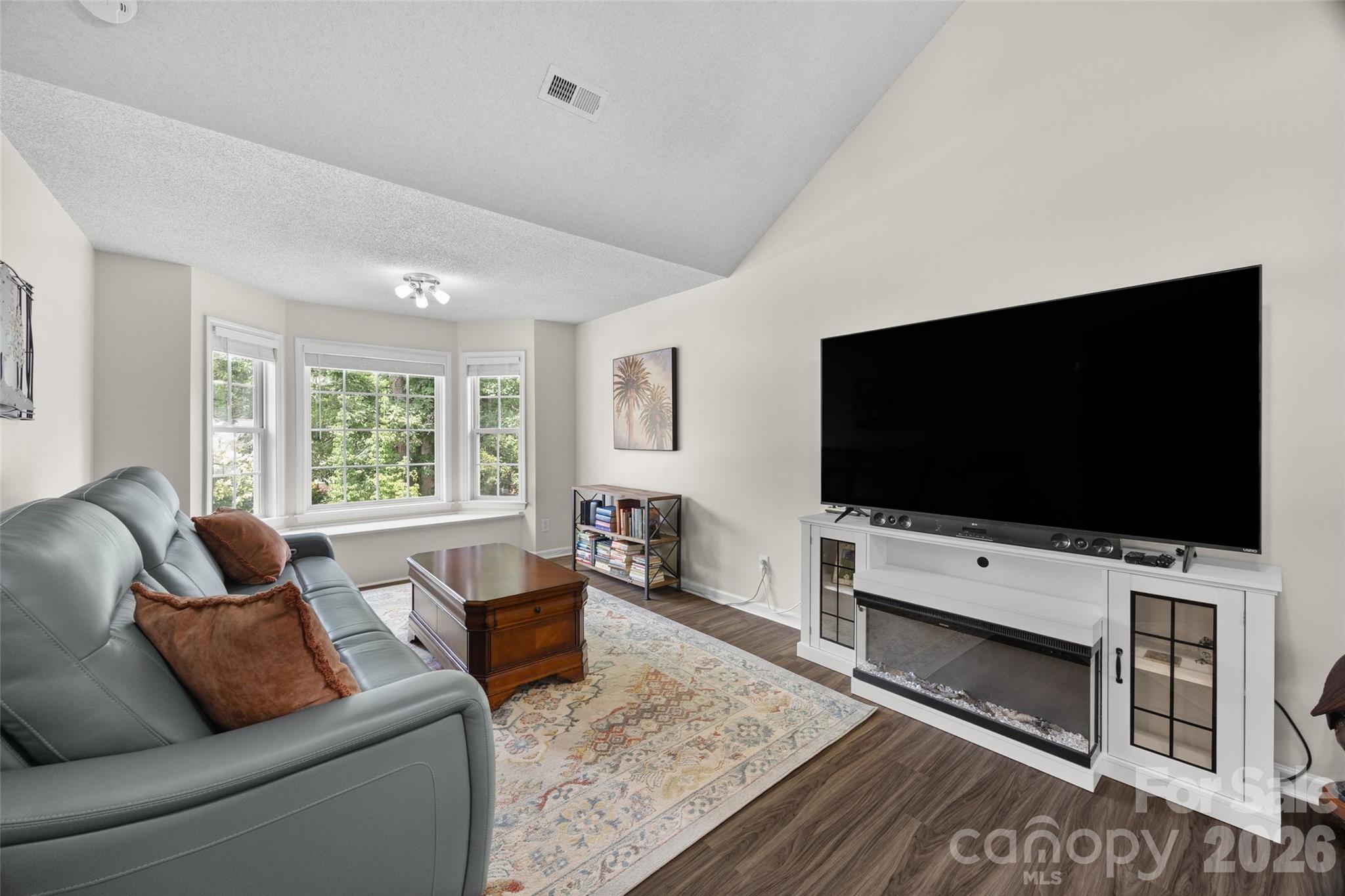 1208 Courtney Cove Court — Gastonia