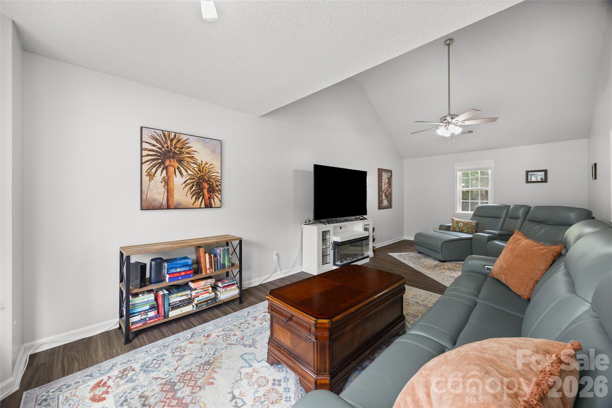 1208 Courtney Cove Court — Gastonia