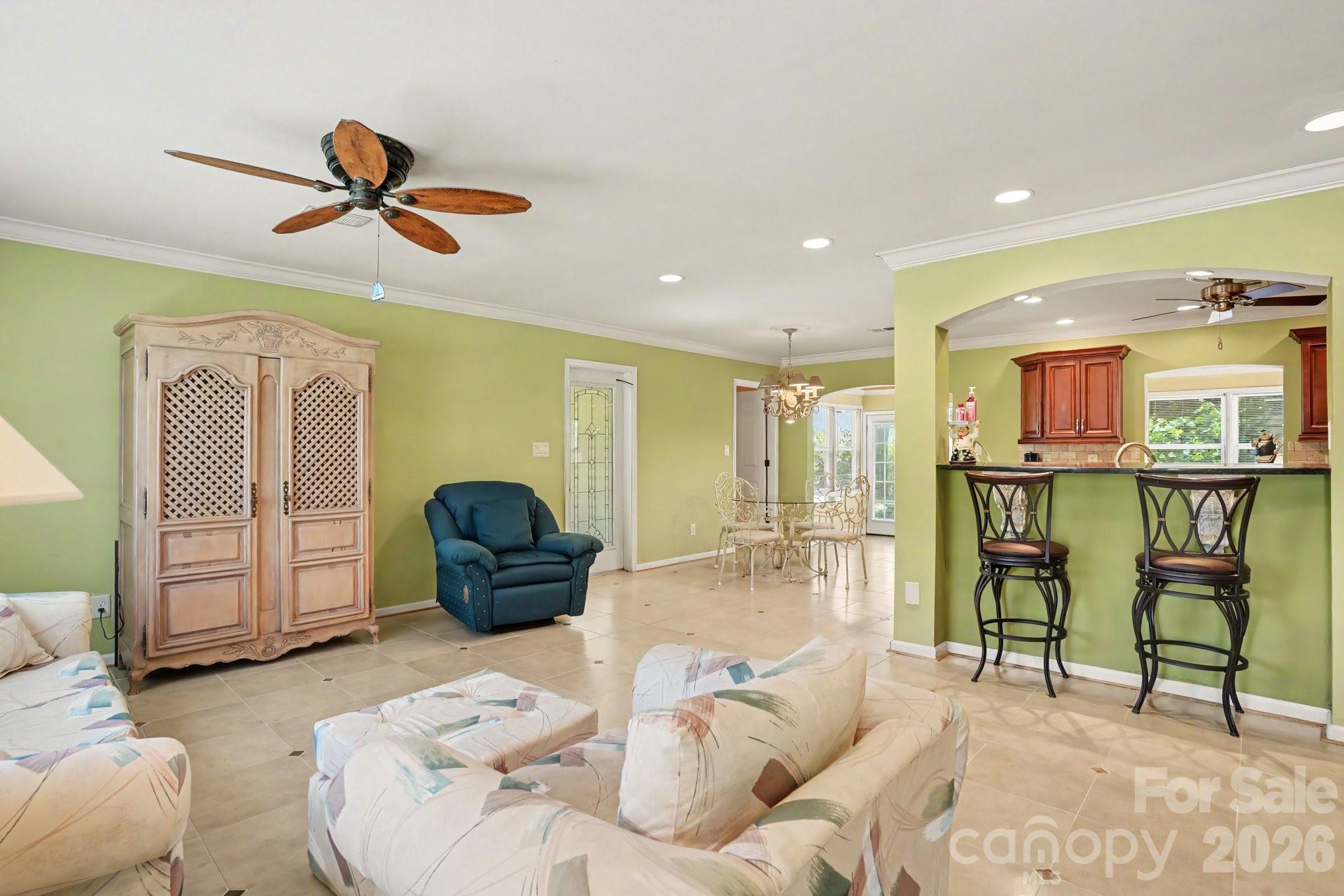 121 NW 1st Street — Oak Island