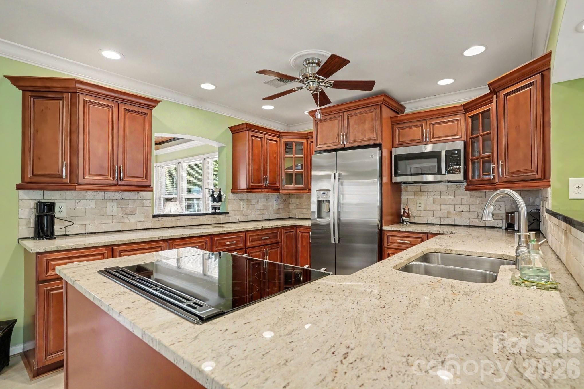 121 NW 1st Street — Oak Island