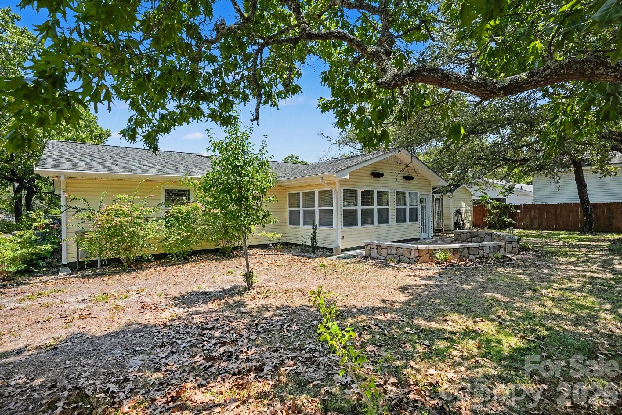 121 NW 1st Street — Oak Island