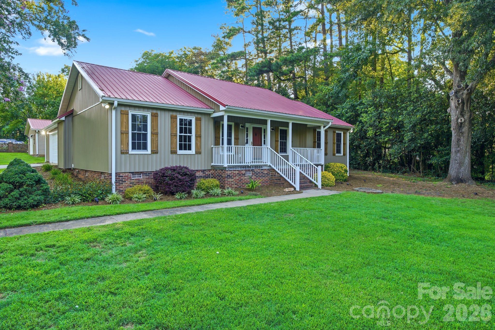 1905 Stokes Ferry Road — Salisbury