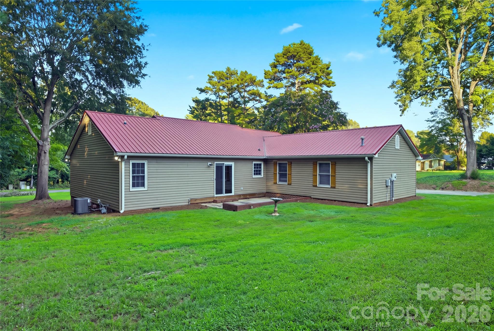 1905 Stokes Ferry Road — Salisbury