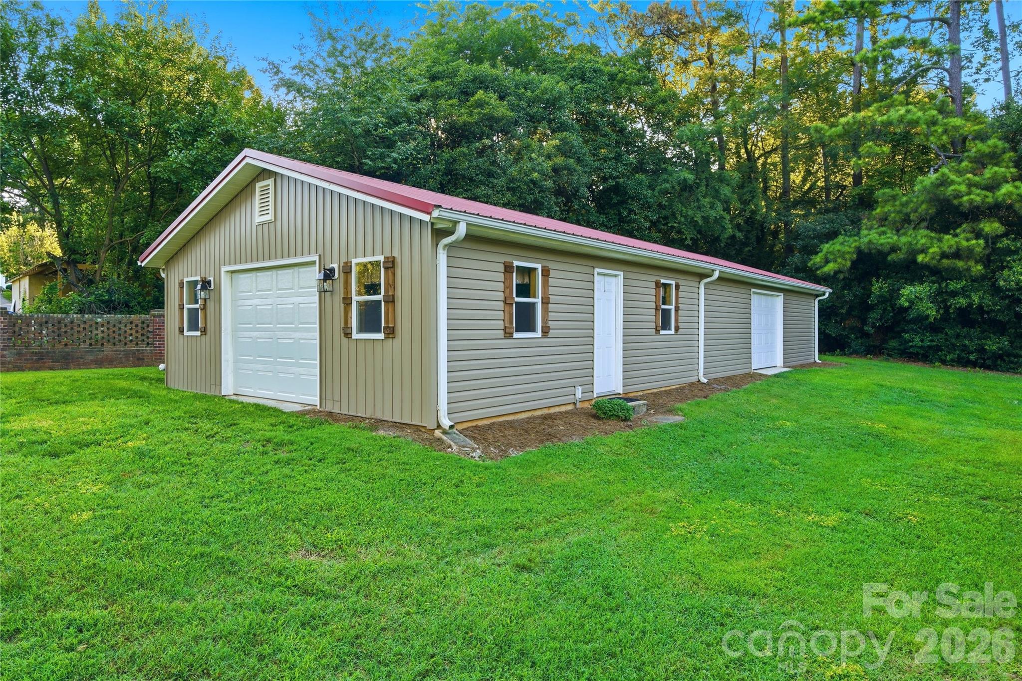 1905 Stokes Ferry Road — Salisbury