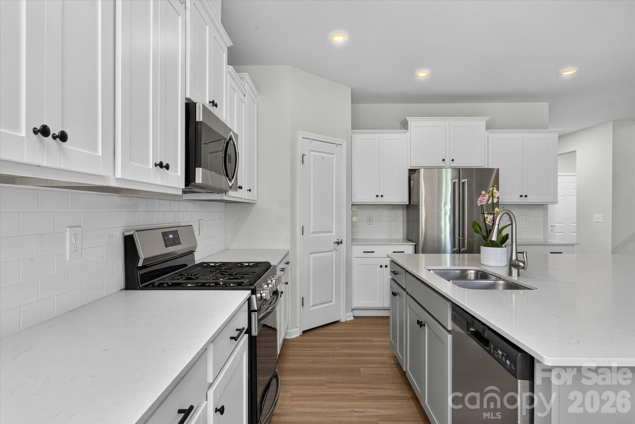 14016 Southbridge Forest Drive — Charlotte