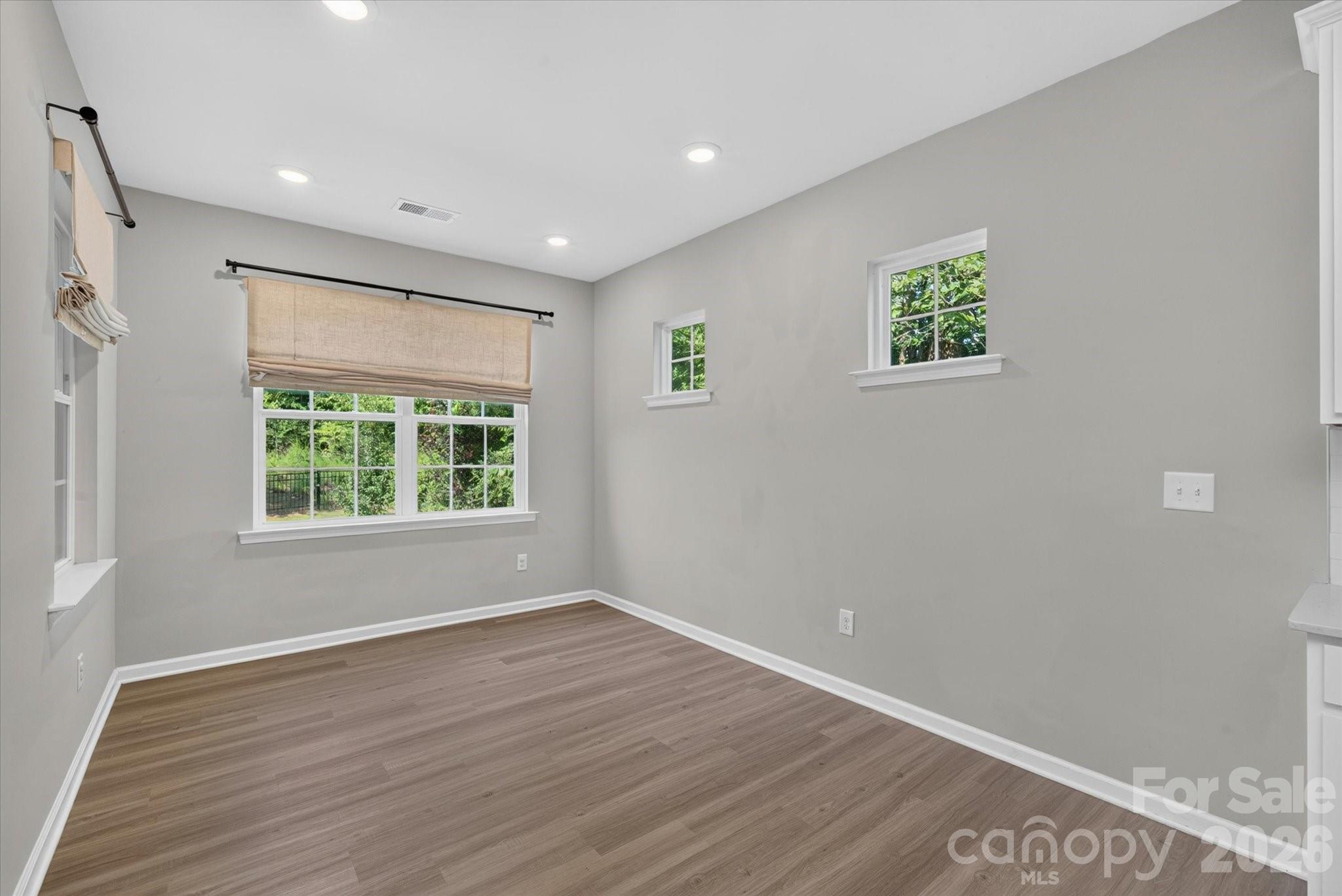 14016 Southbridge Forest Drive — Charlotte