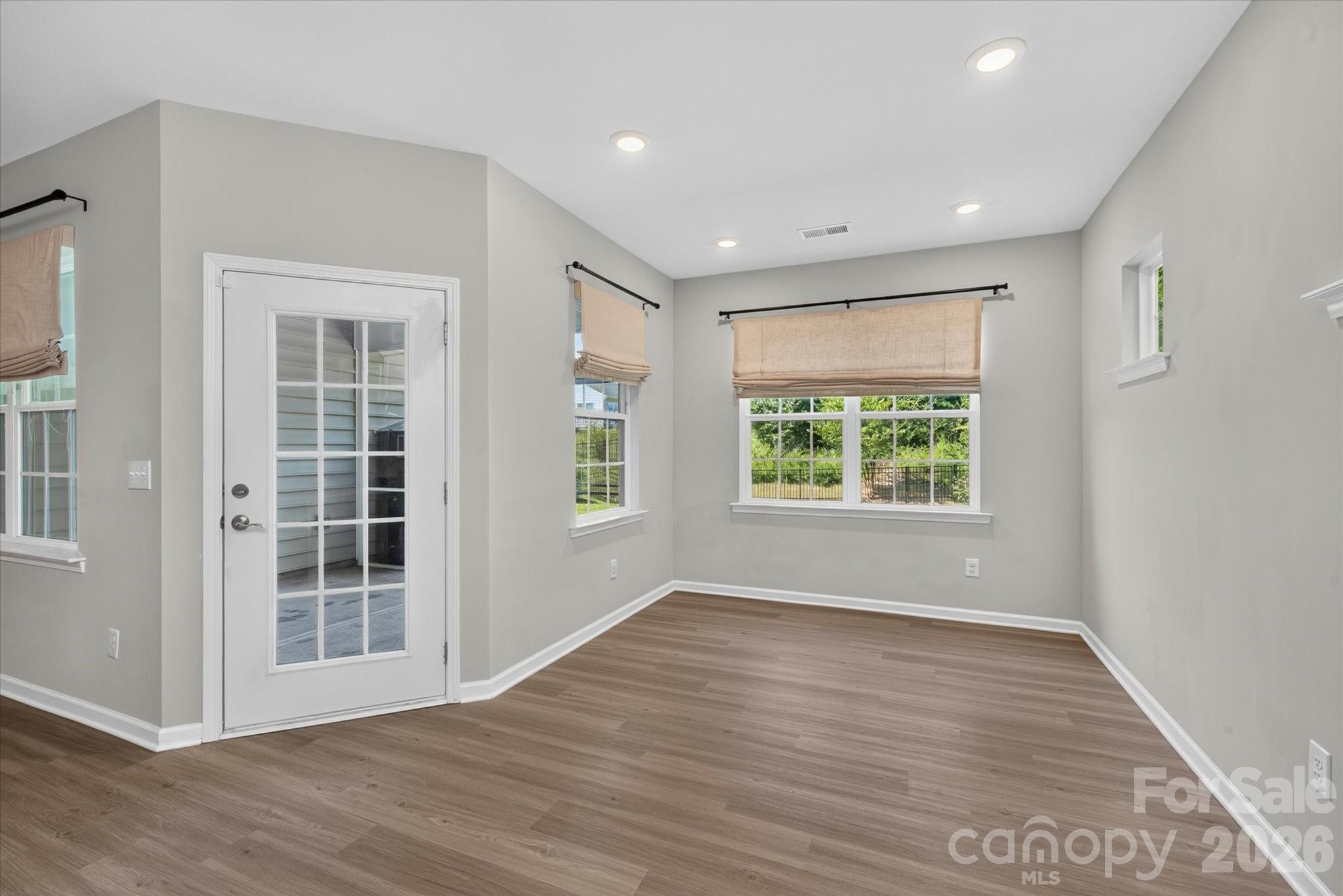 14016 Southbridge Forest Drive — Charlotte