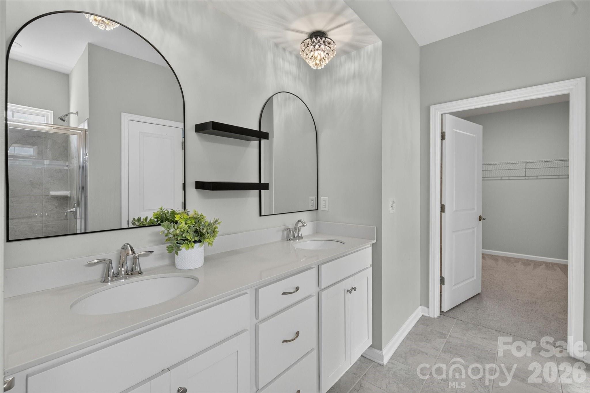 14016 Southbridge Forest Drive — Charlotte