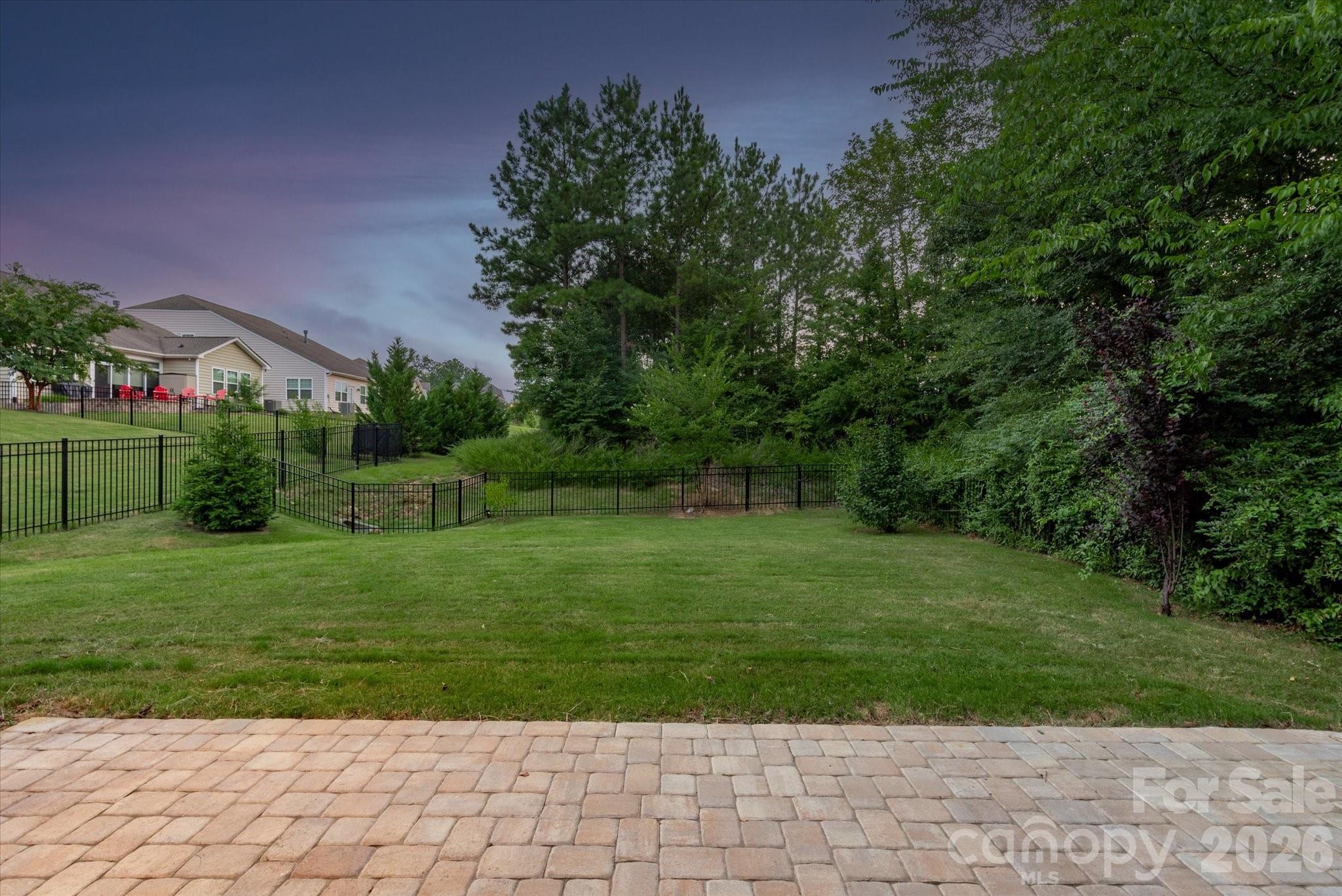 14016 Southbridge Forest Drive — Charlotte
