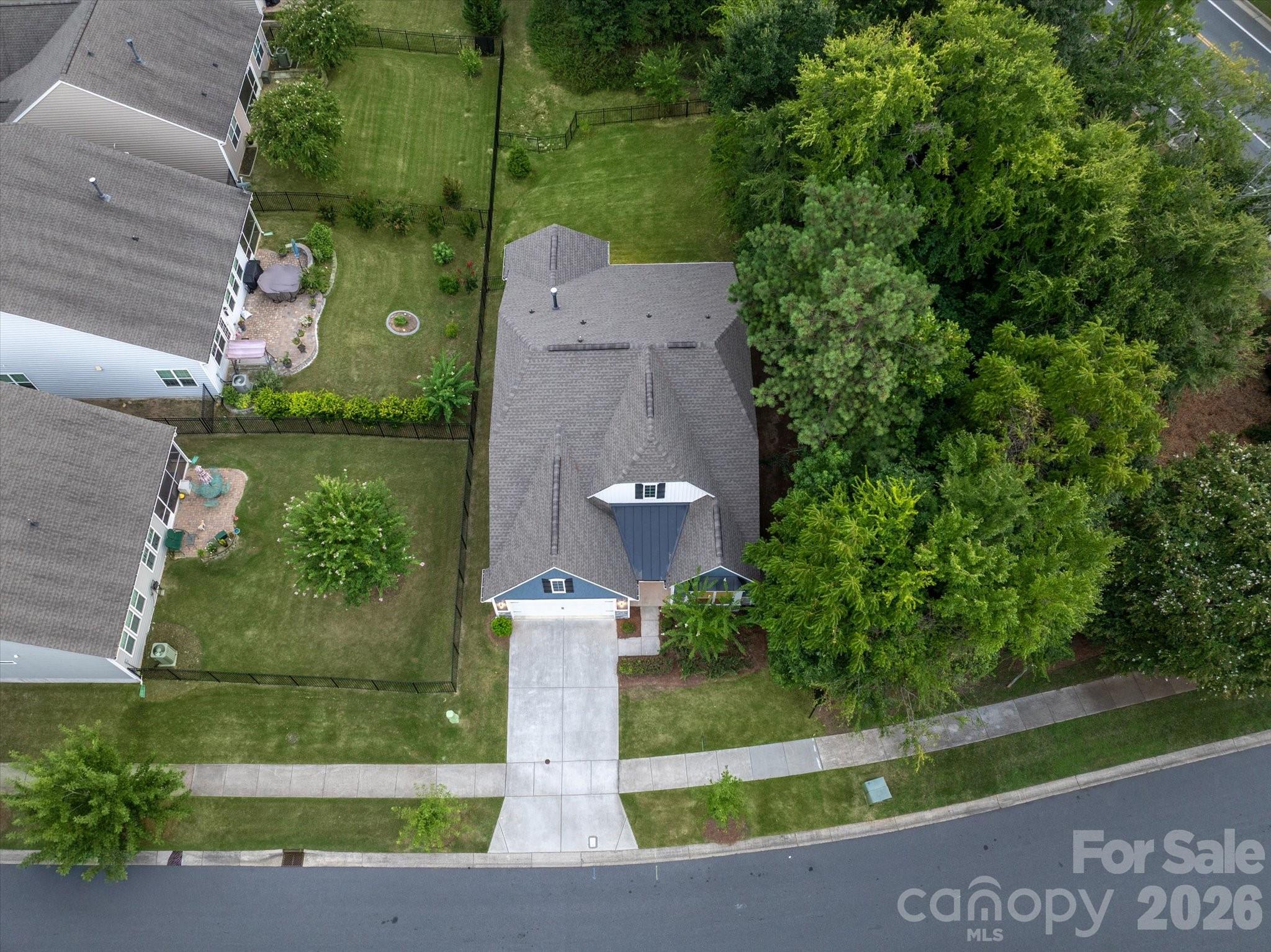 14016 Southbridge Forest Drive — Charlotte