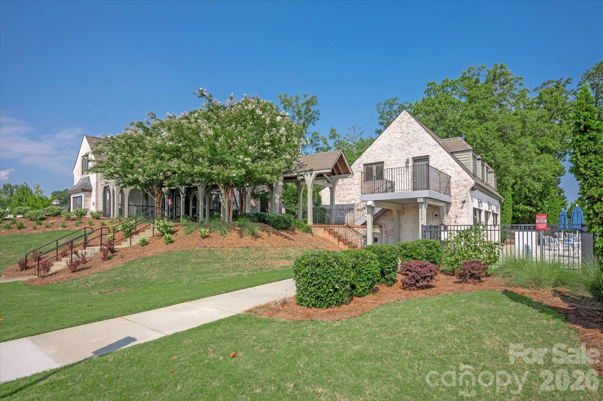 14016 Southbridge Forest Drive — Charlotte