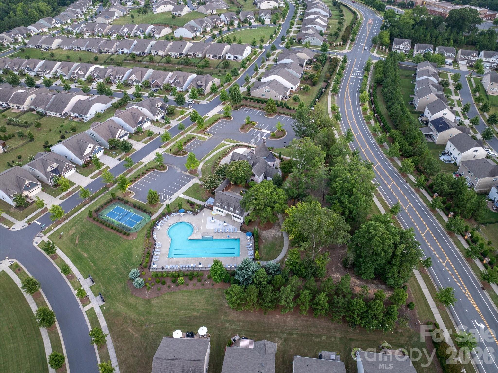 14016 Southbridge Forest Drive — Charlotte