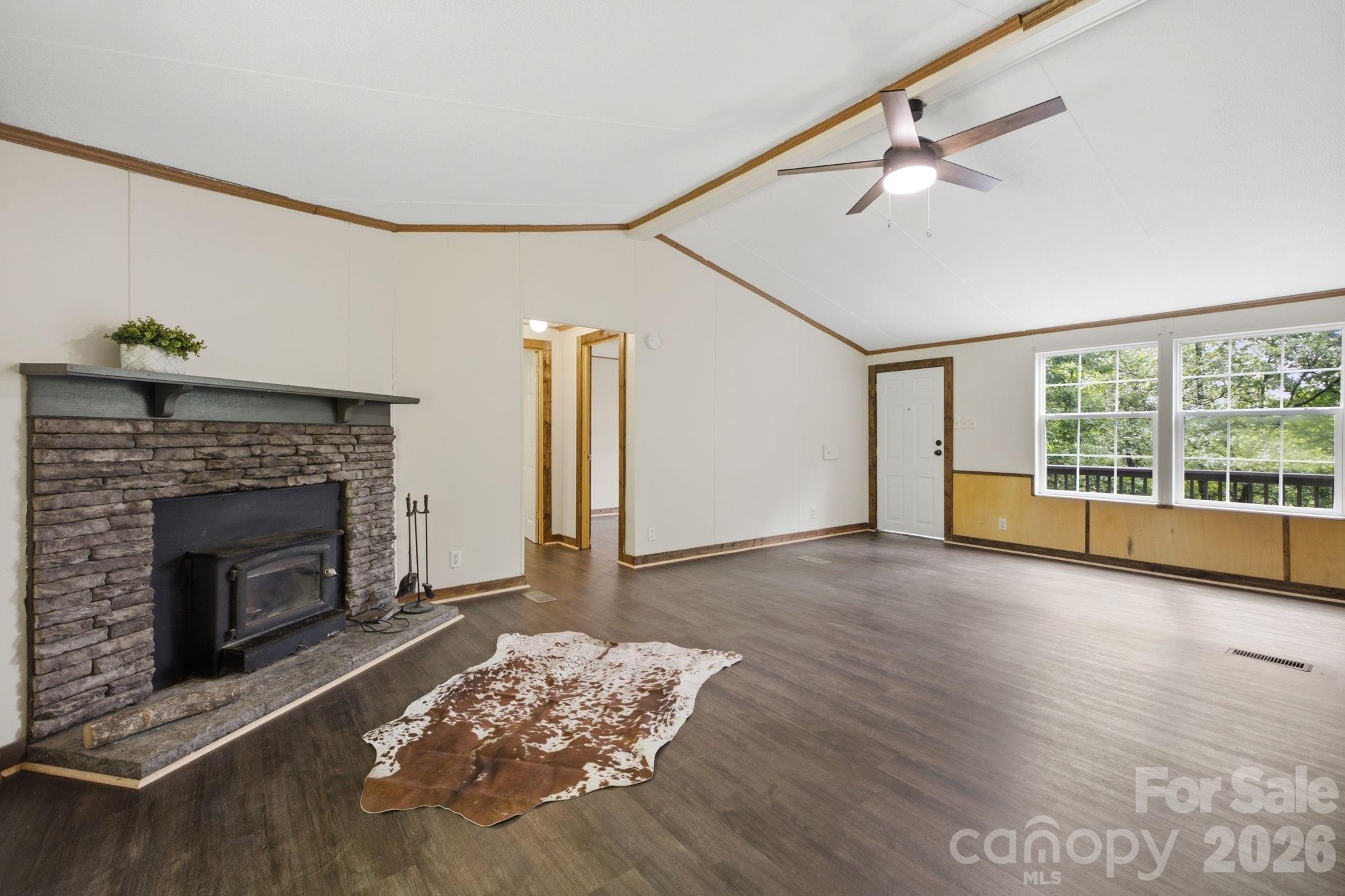 55 Twin Oaks Lane — Spruce Pine