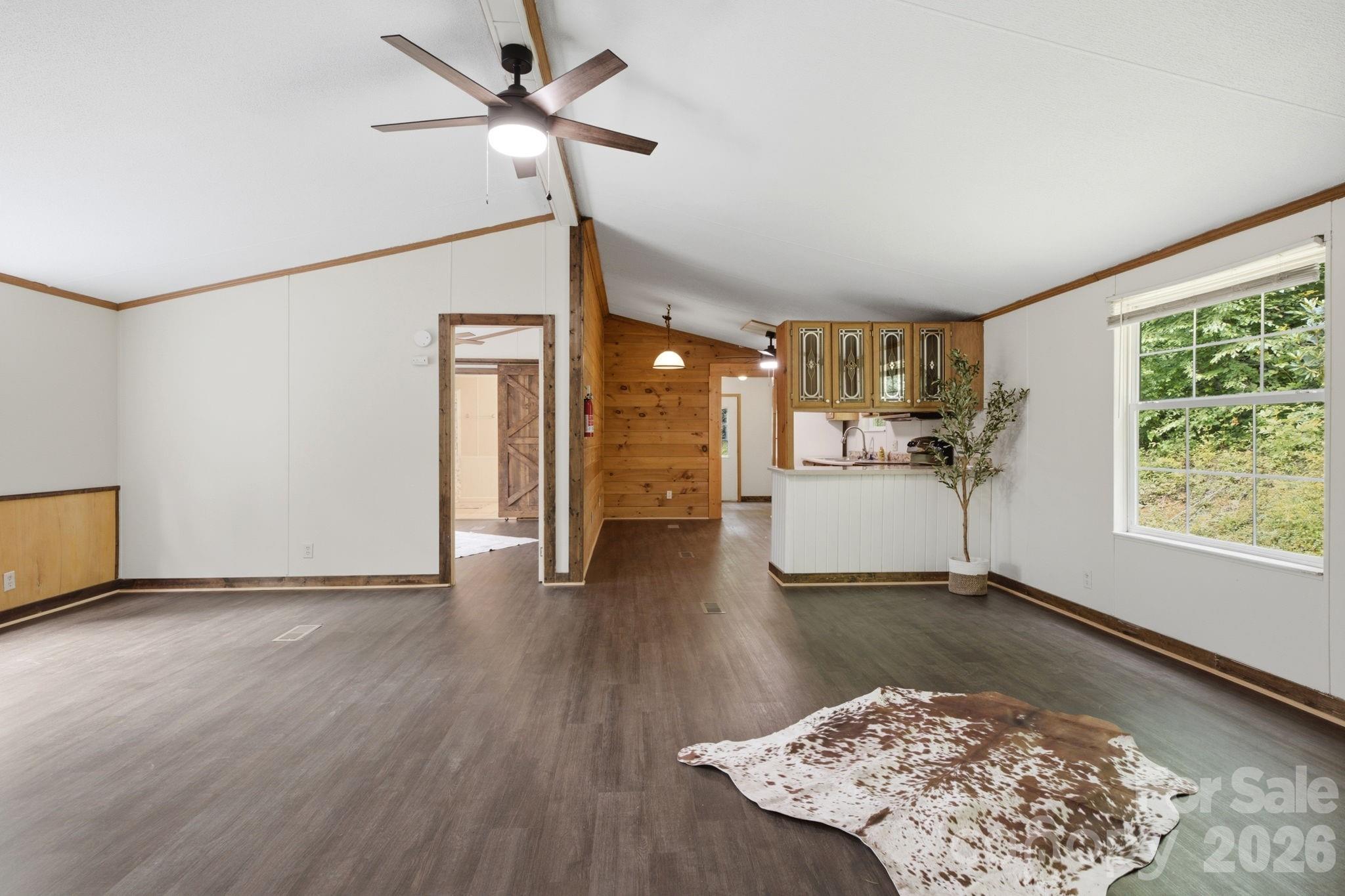 55 Twin Oaks Lane — Spruce Pine