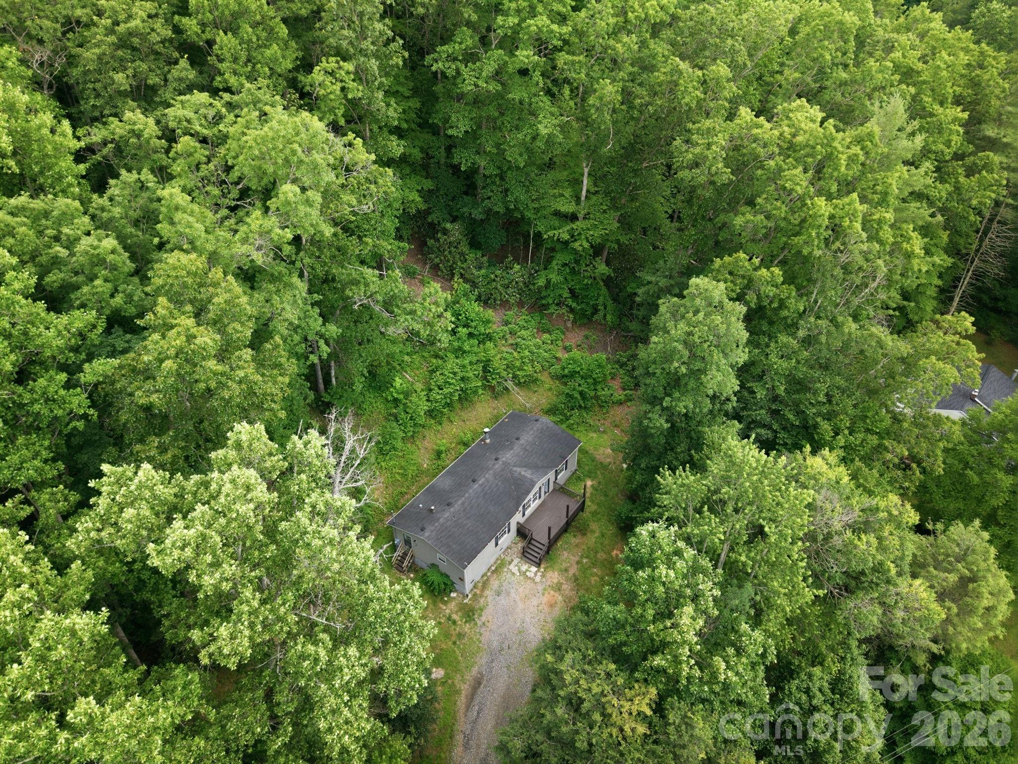 55 Twin Oaks Lane — Spruce Pine
