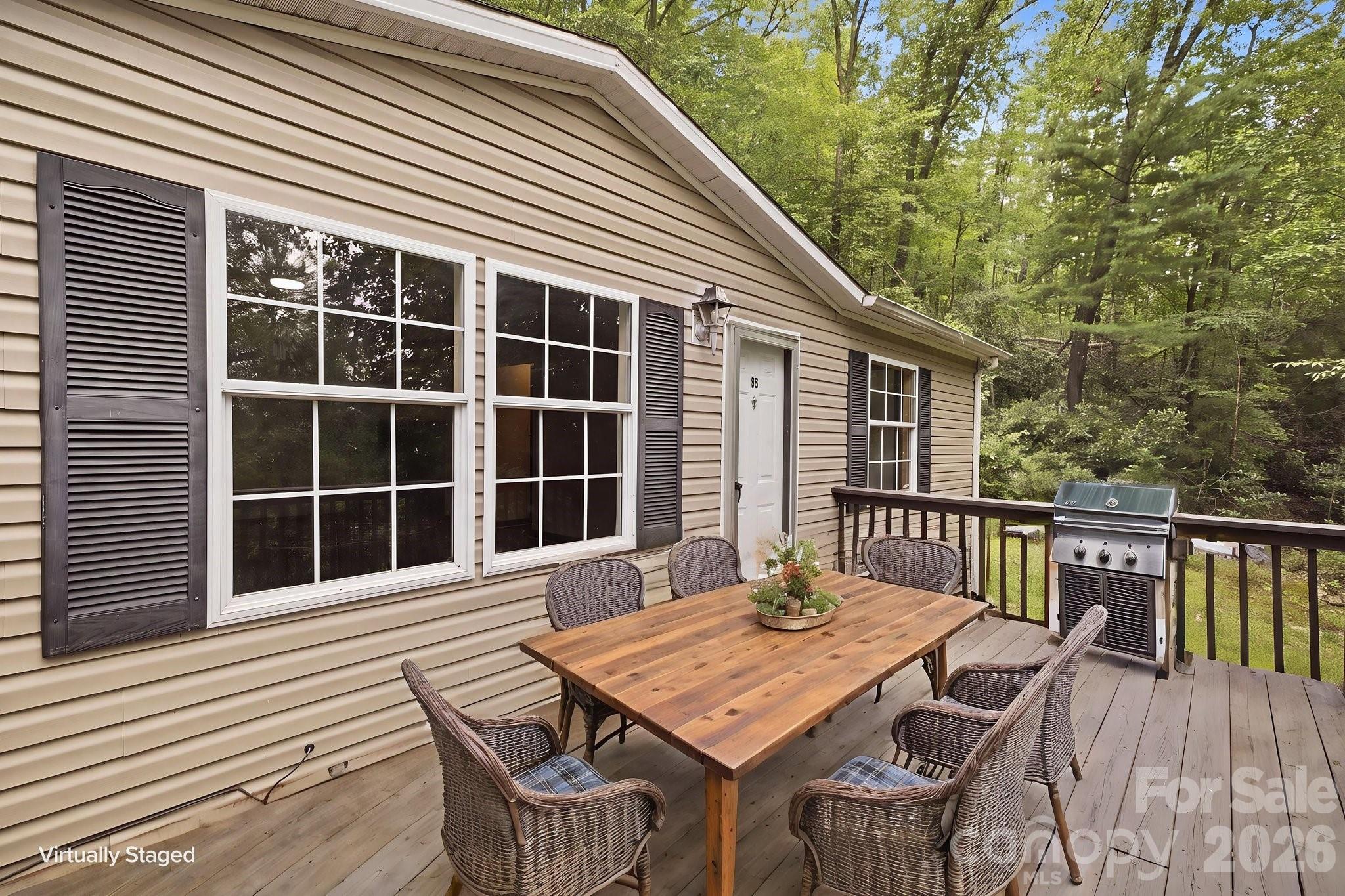 55 Twin Oaks Lane — Spruce Pine