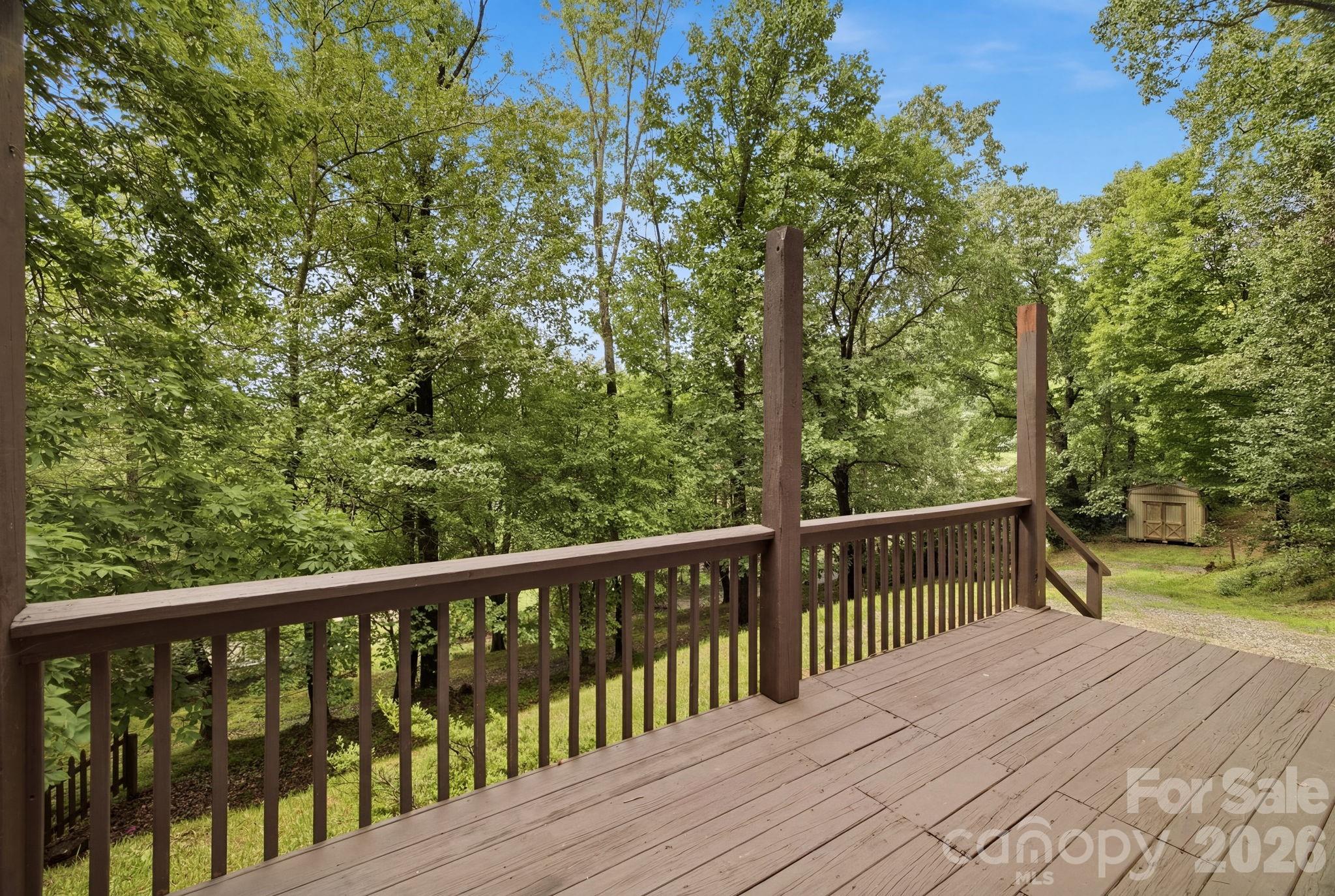 55 Twin Oaks Lane — Spruce Pine