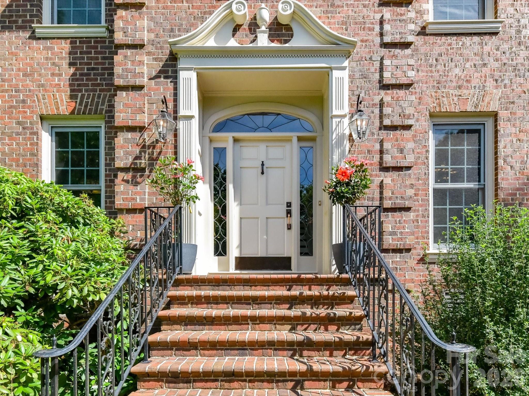 2630 Alanby Lane — Charlotte