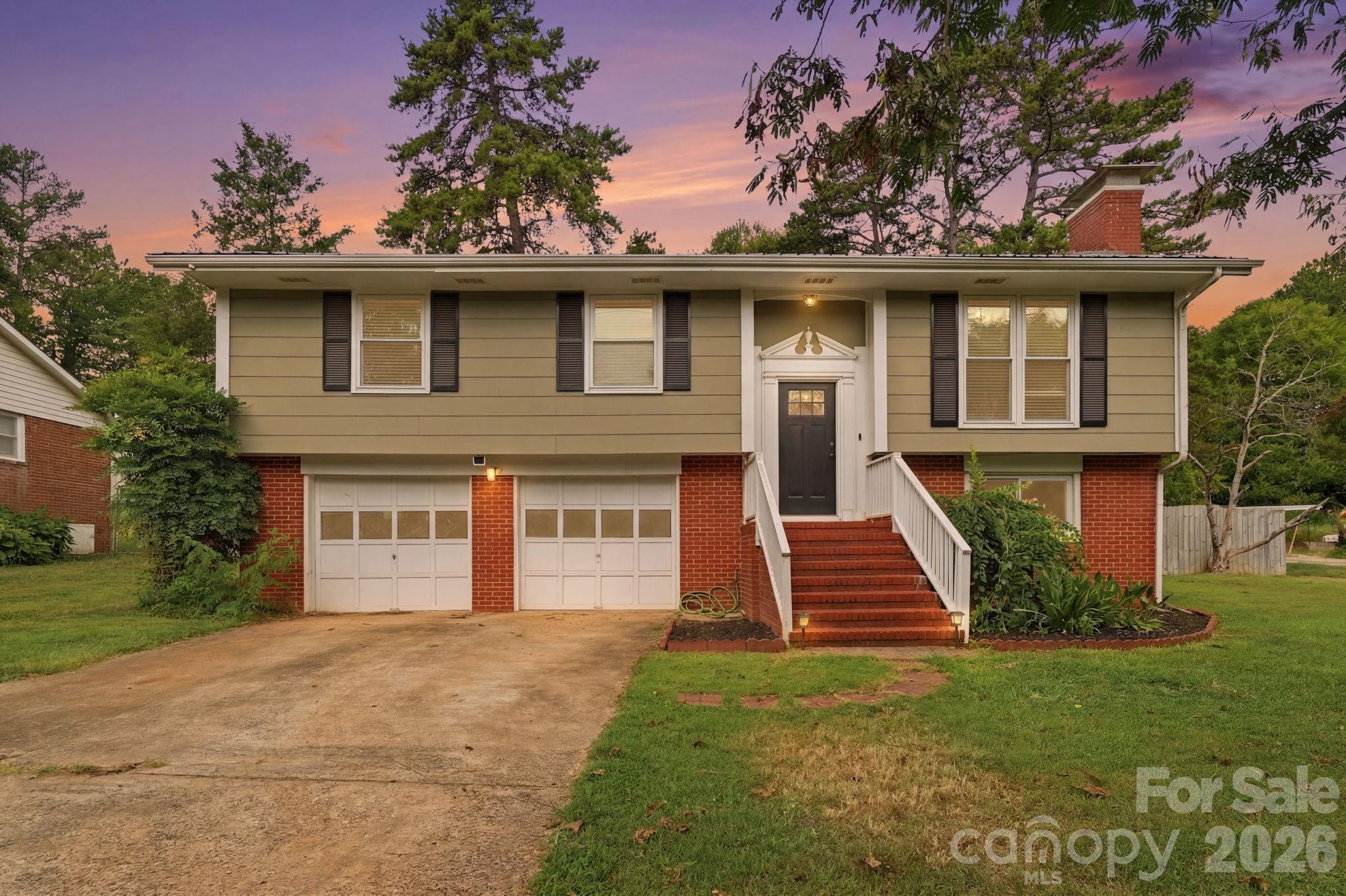 2080 South Point Road — Belmont