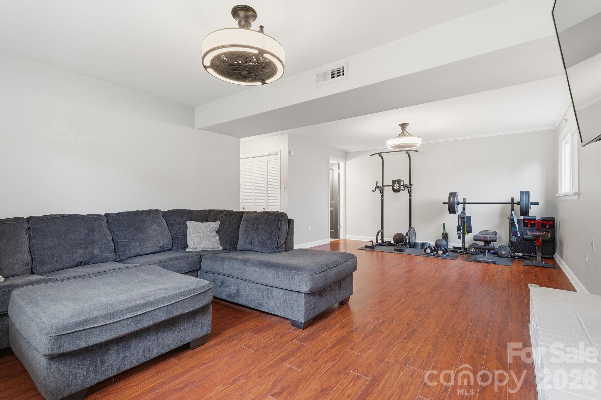 2080 South Point Road — Belmont