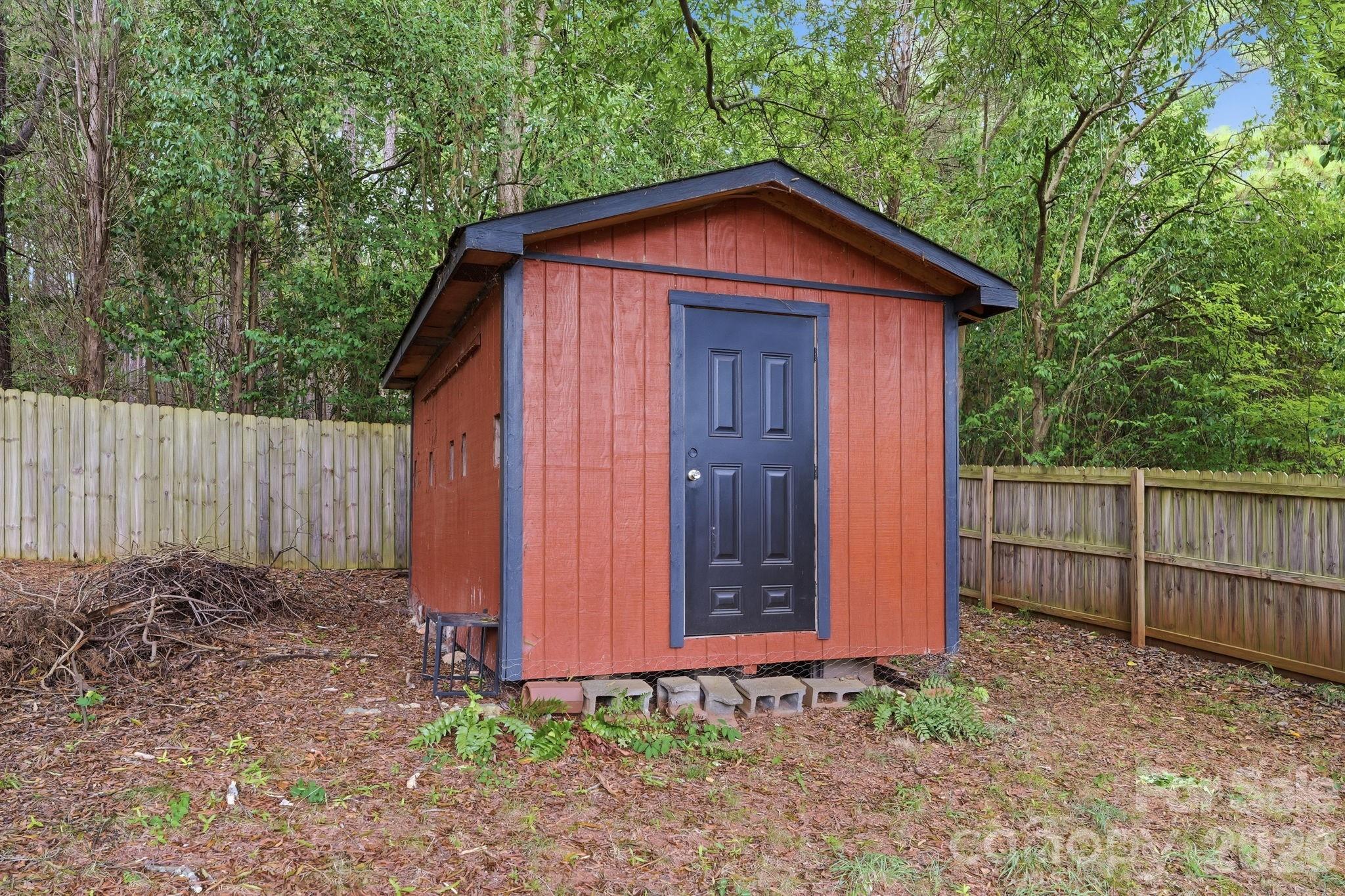 2080 South Point Road — Belmont