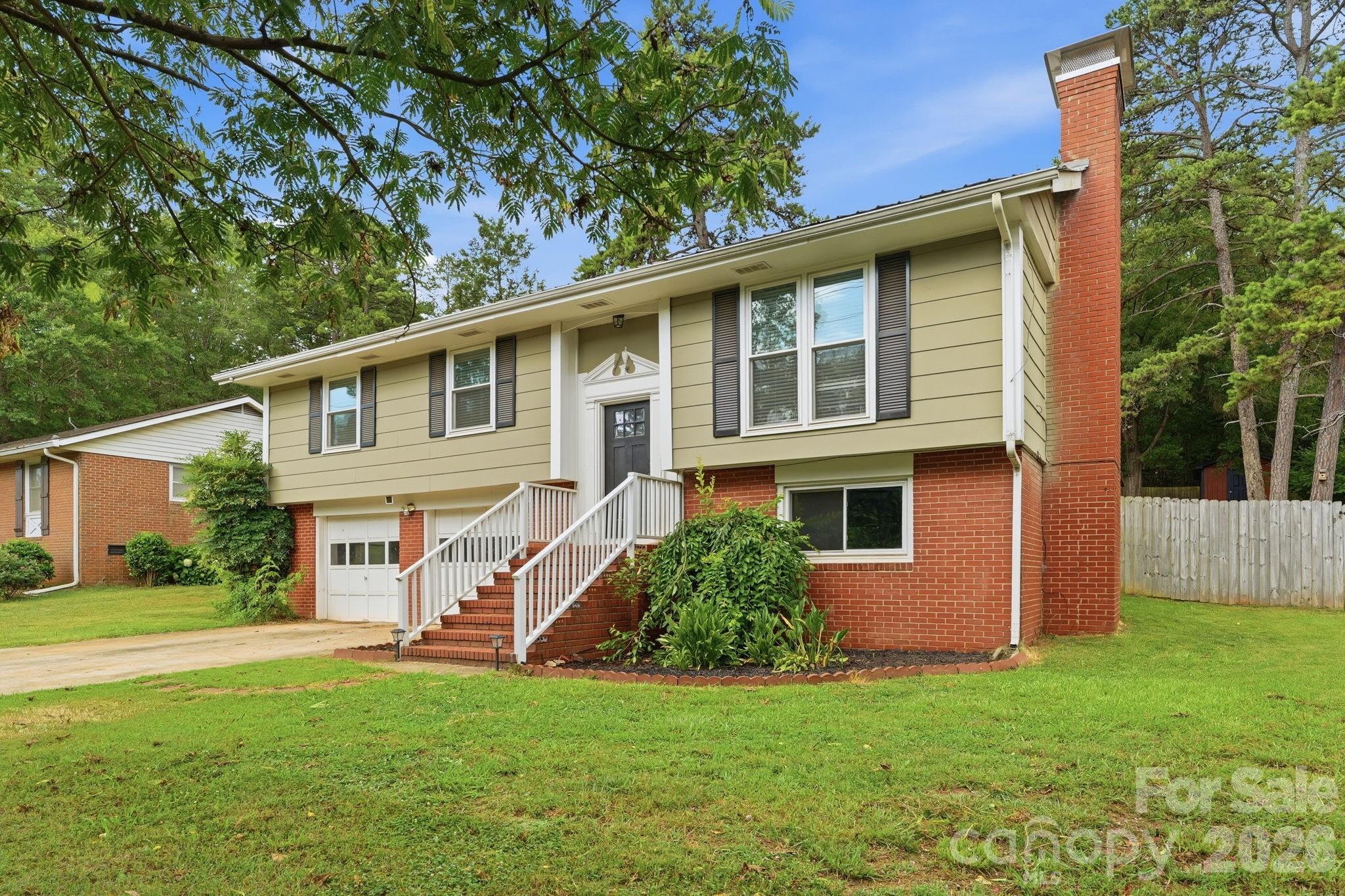 2080 South Point Road — Belmont