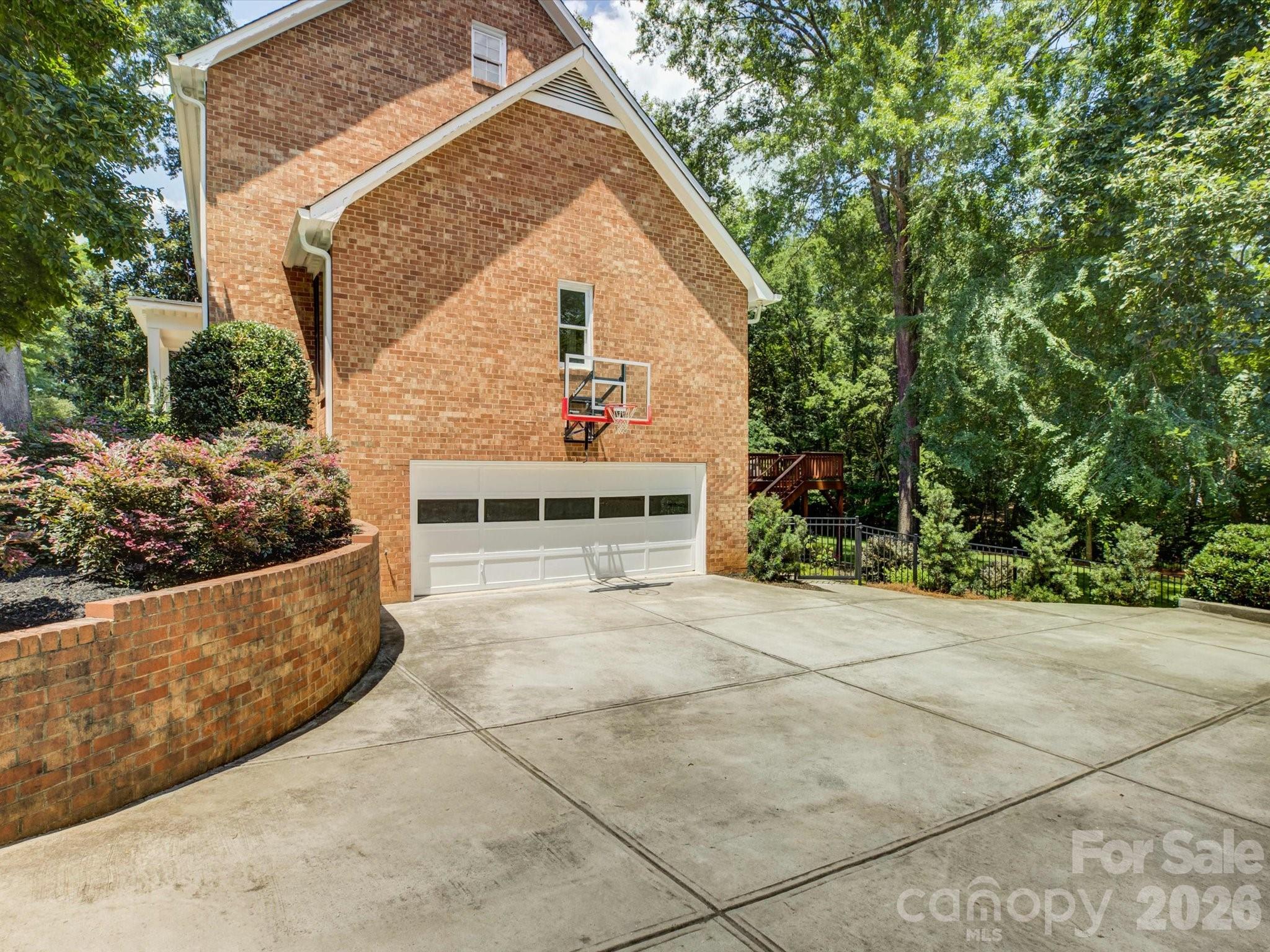 2301 Wharton Lane — Charlotte
